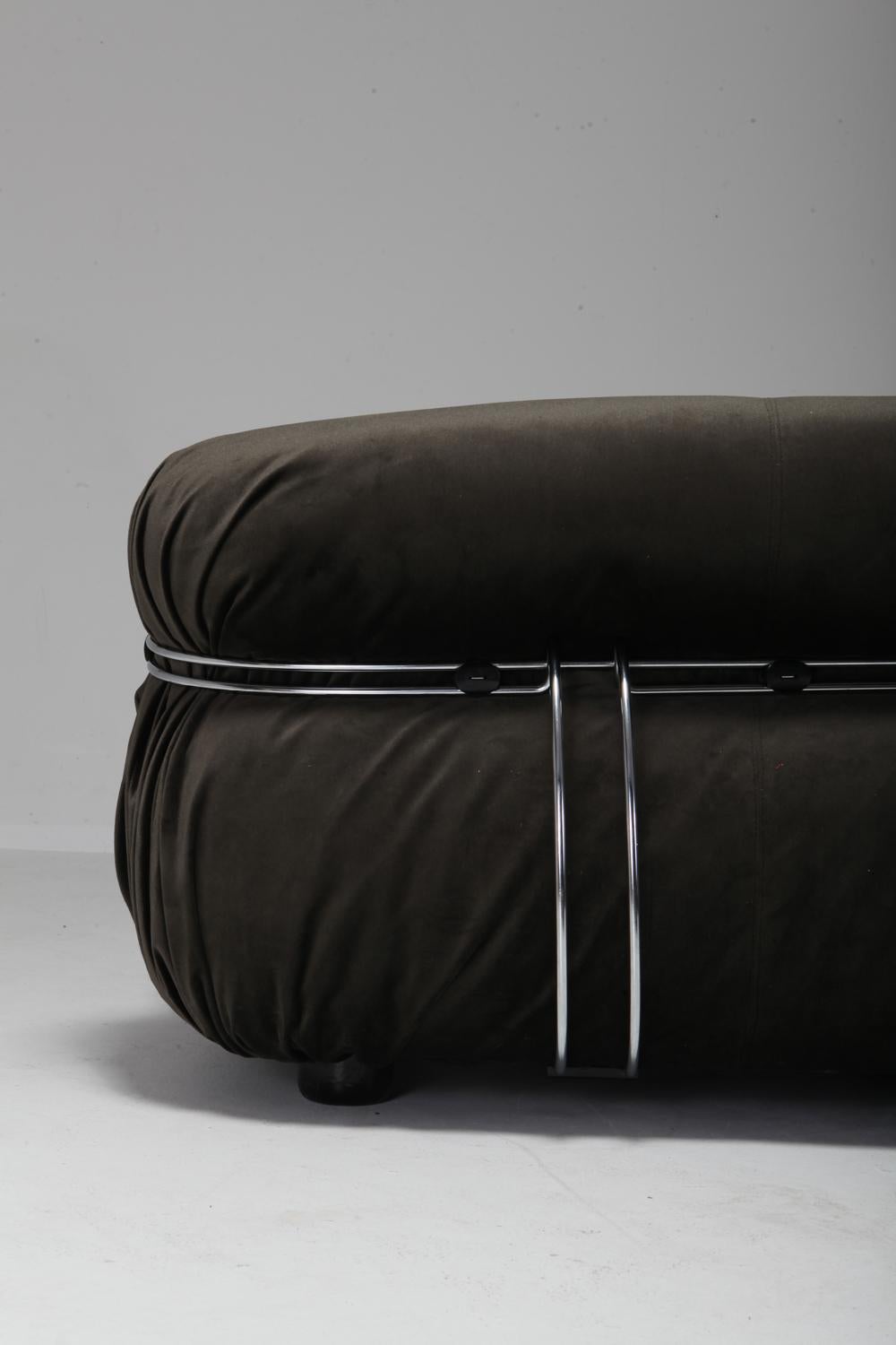 Mid-Century Modern Soriana Two-Seat Sofa by Afra and Tobia Scarpa for Cassina