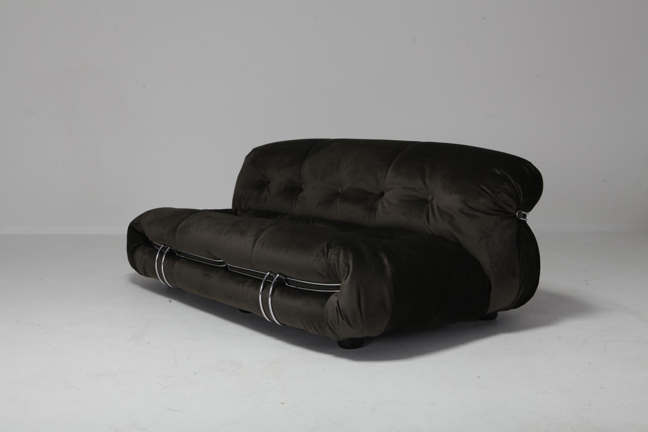 Soriana Two-Seat Sofa by Afra and Tobia Scarpa for Cassina In Excellent Condition In Antwerp, BE