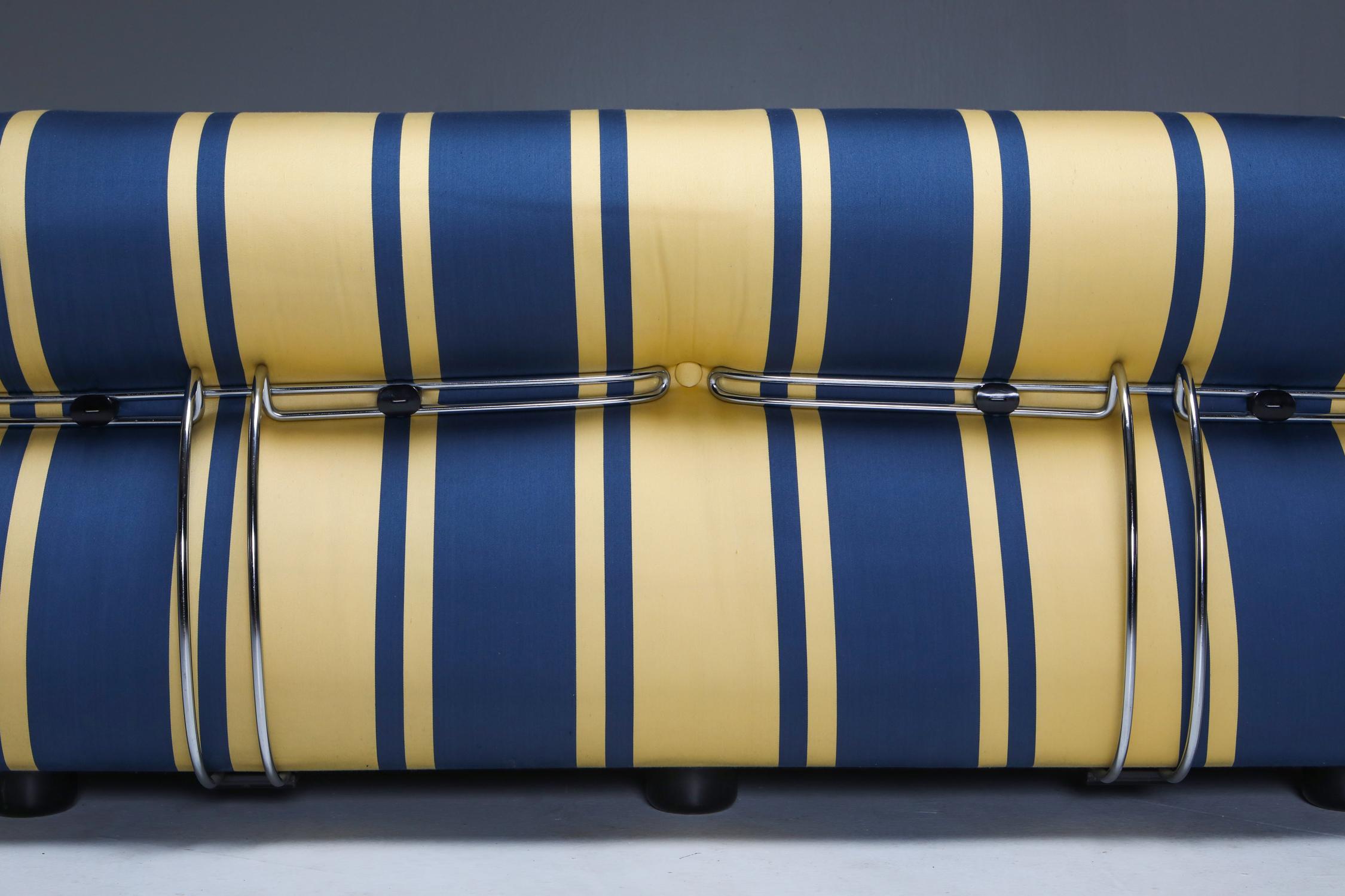 Soriana Two-Seat Sofa by Afra e Tobia Scarpa for Cassina 5