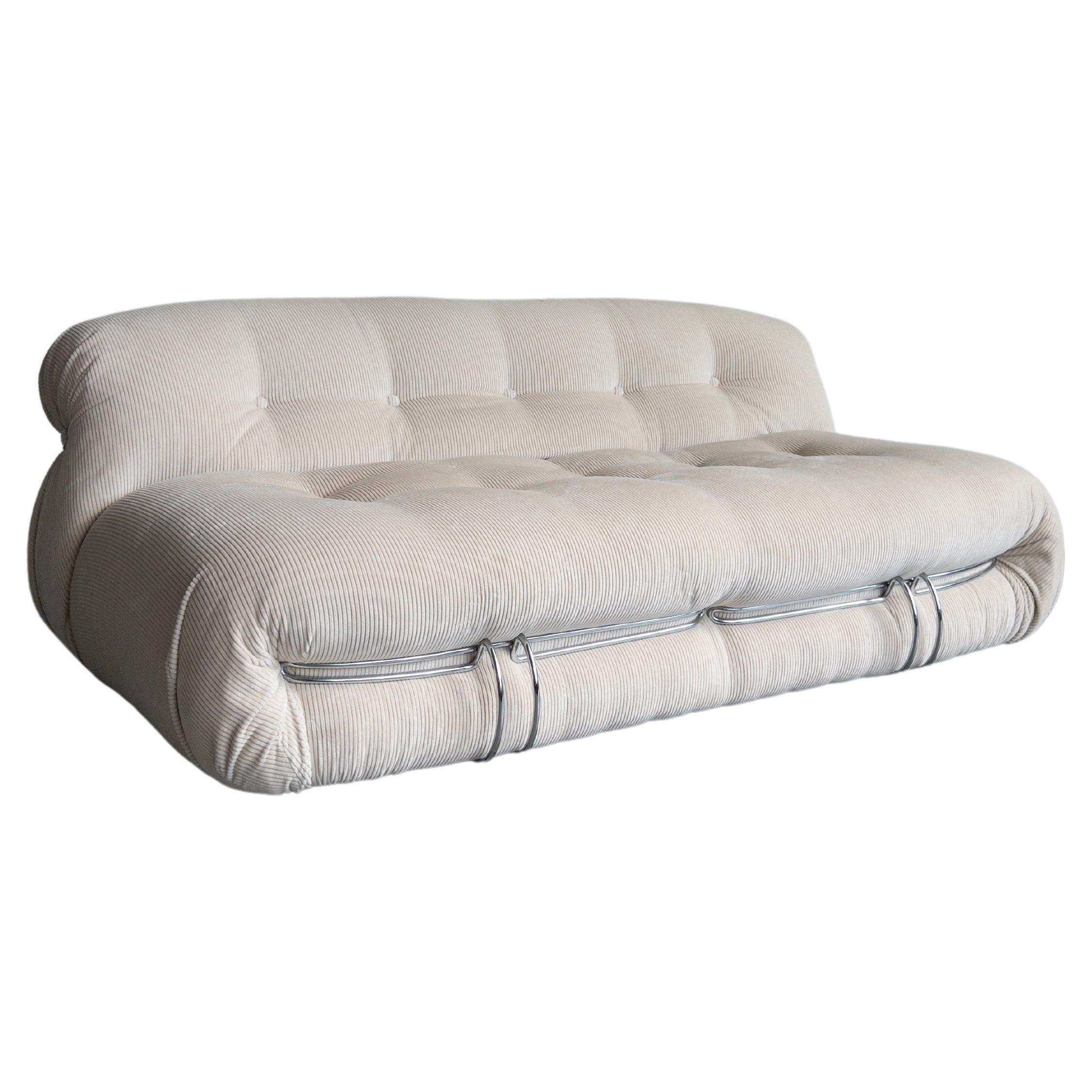 Canapé deux places Soriana d'Afra & Tobia Scarpa pour Cassina, velours côtelé crème en vente