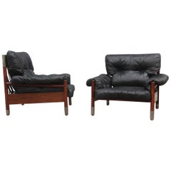 Sormani Carlo De Carli Paire de fauteuils en cuir noir Design/One, 1960s
