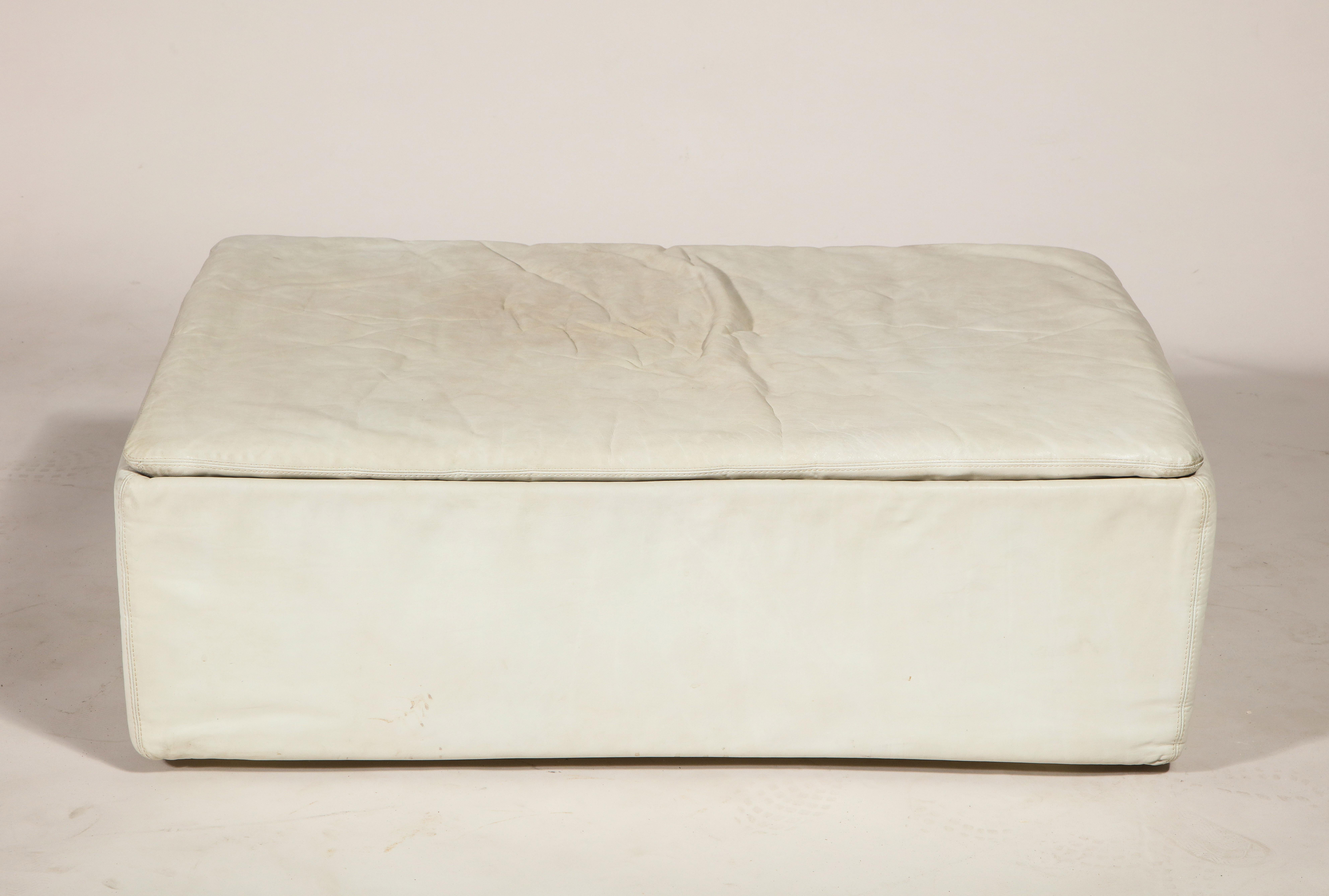 Mid-20th Century Sormani, Claudio Salocchi Palone White Leather Sectional Sofa, Italy, 1970s