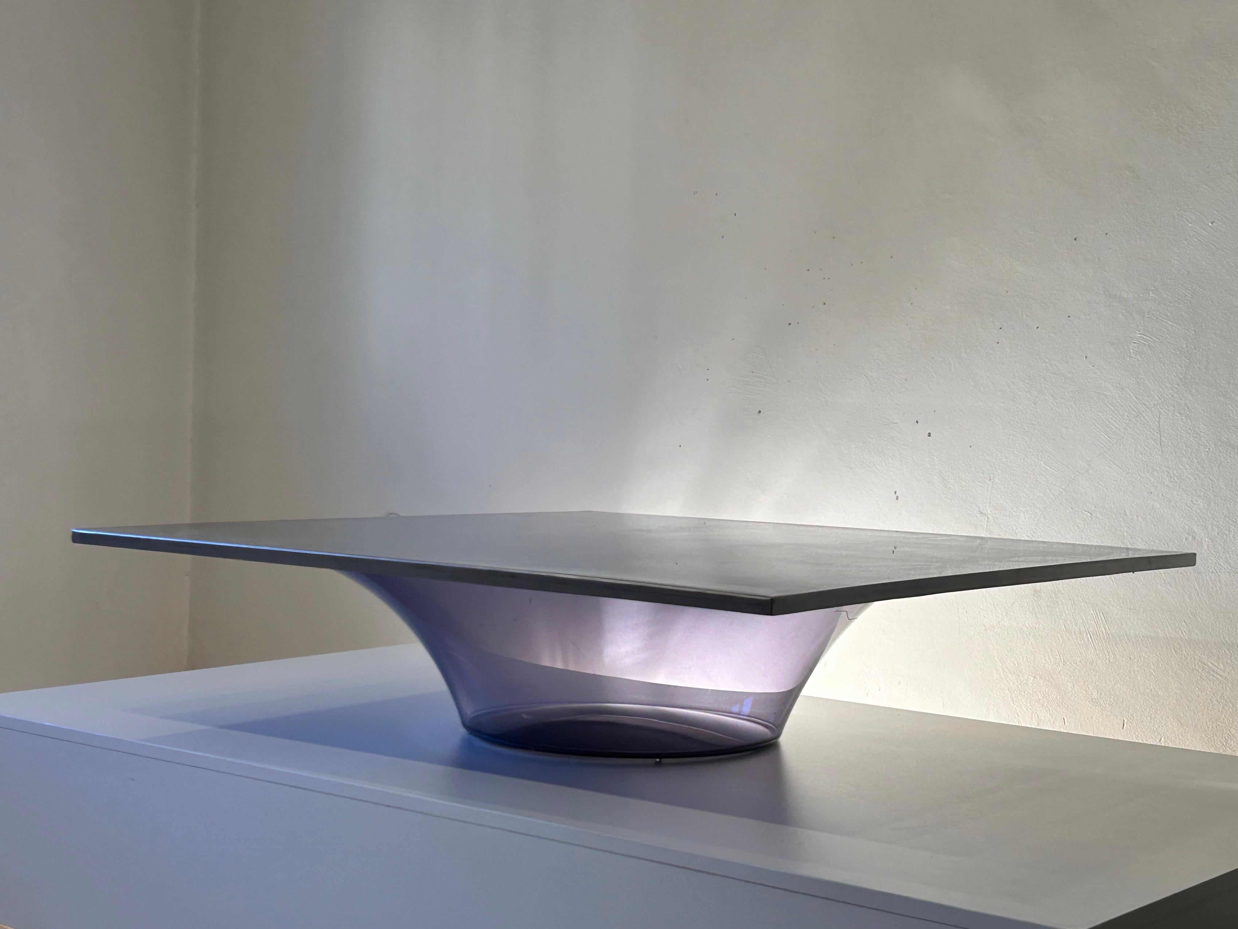 20th Century Table basse Sormani en lucite et plateau en acier inoxydable, 1970 en vente