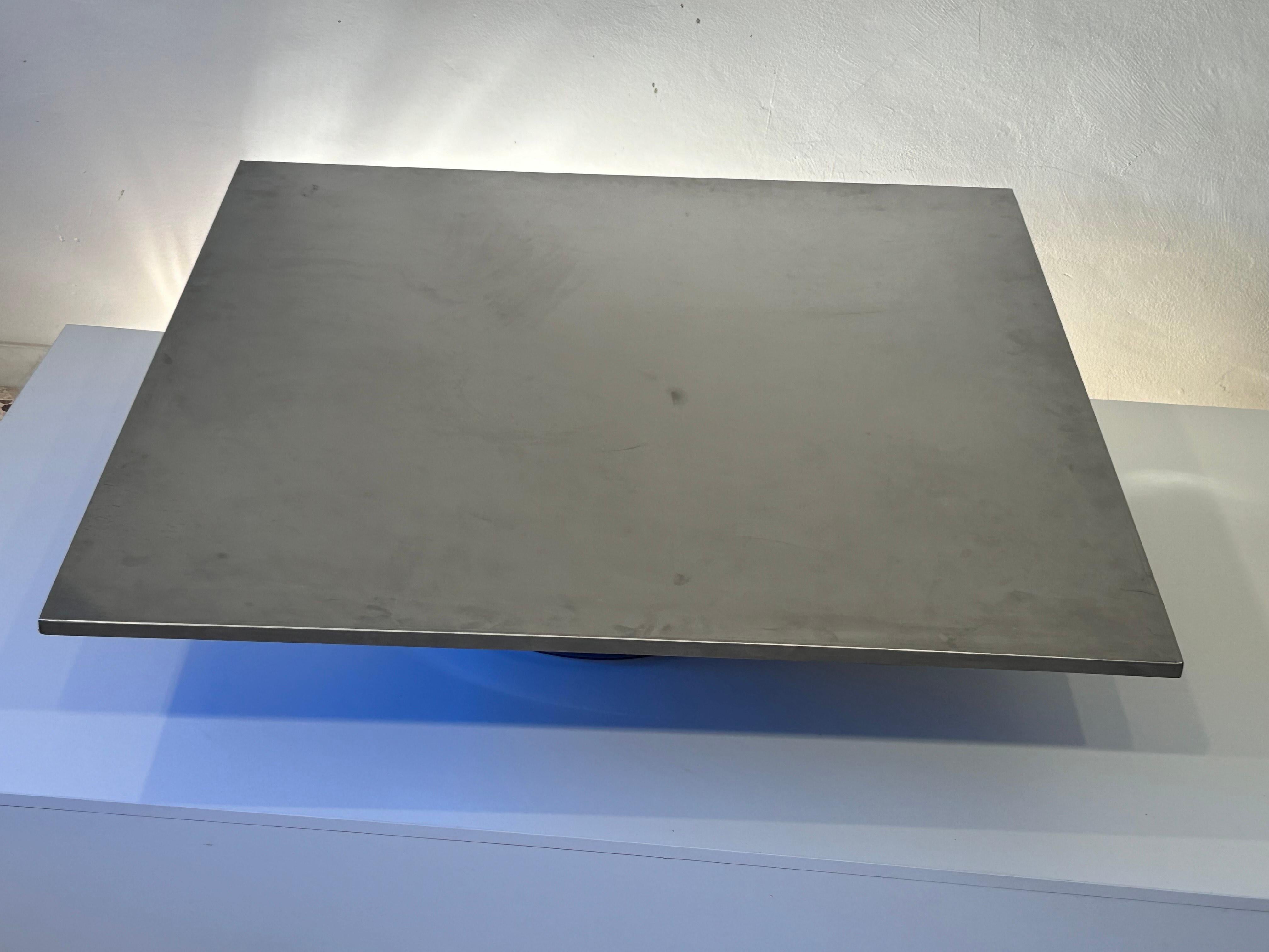 Acier inoxydable Table basse Sormani en lucite et plateau en acier inoxydable, 1970 en vente
