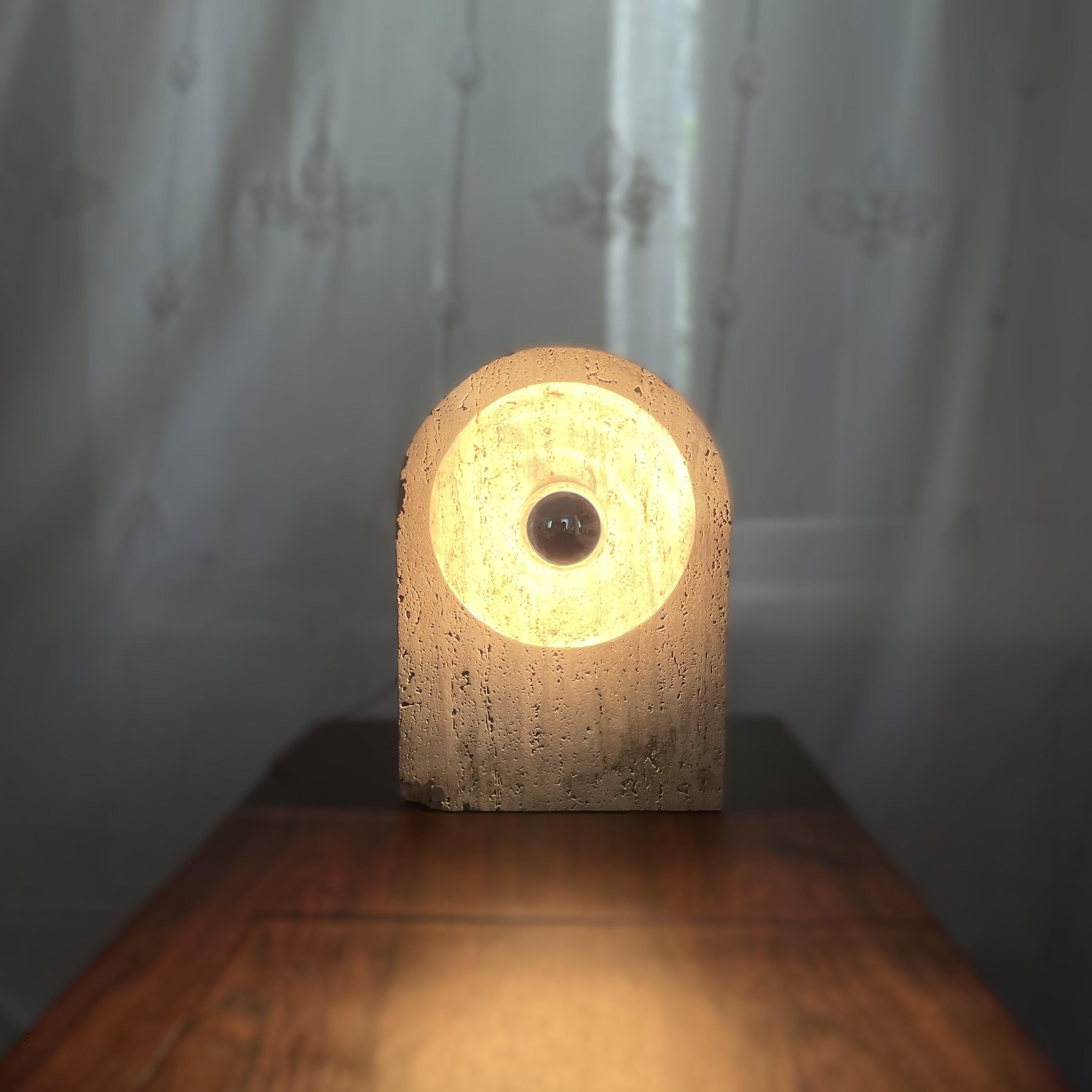 Sormani Nucleo Travertine Table Lamps by G. Cesari, 1970s, Italy – Set of 2 Era espacial en venta