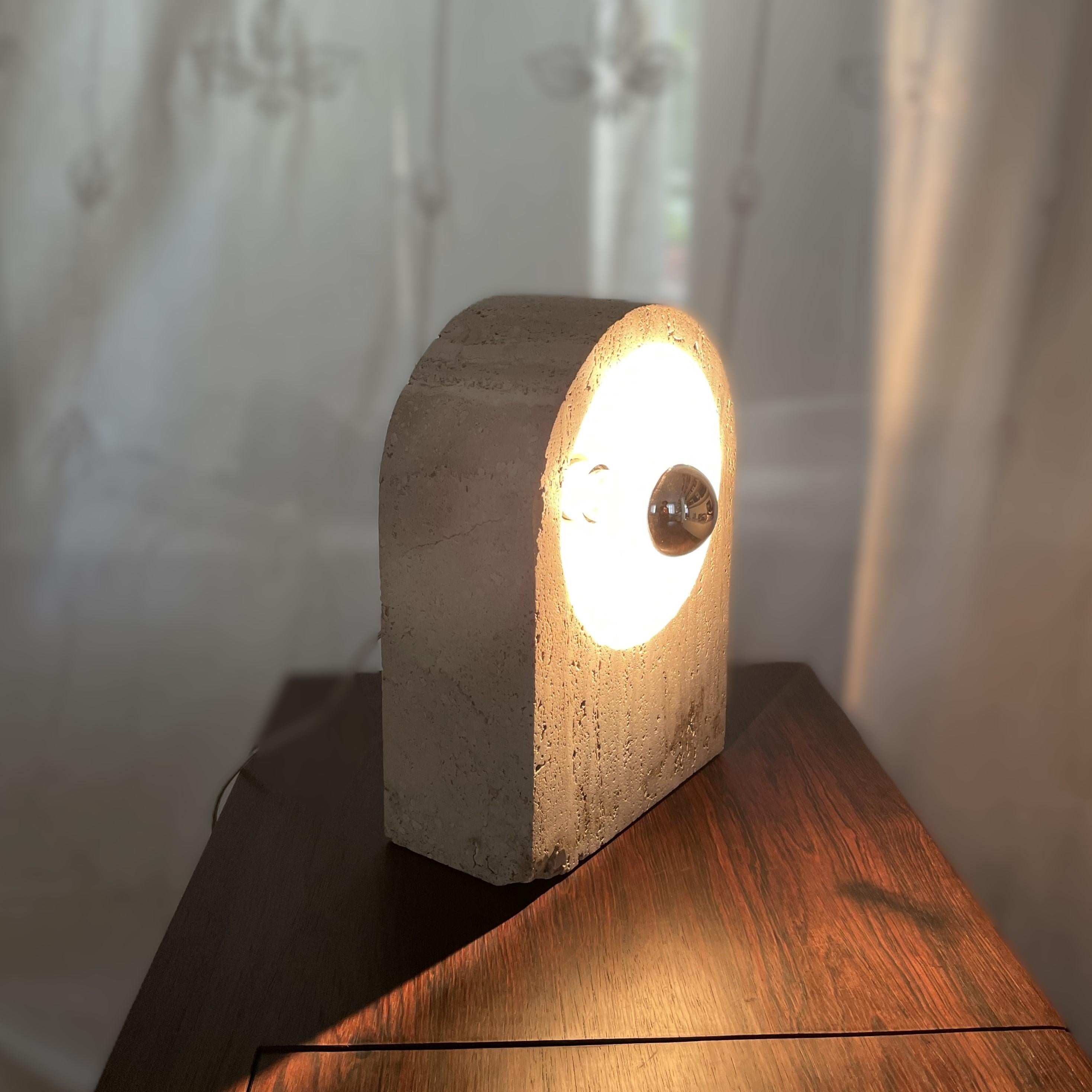 Sormani Nucleo Travertine Table Lamps by G. Cesari, 1970s, Italy – Set of 2 en Bueno estado para la venta en Arosio, IT
