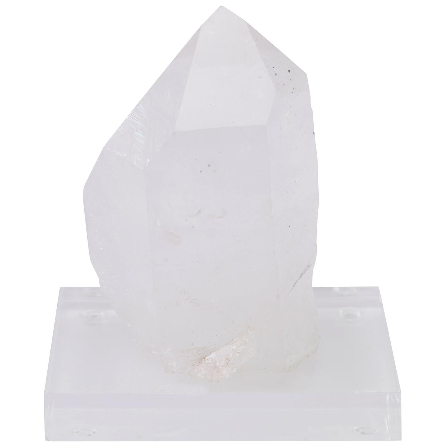 Lagoas Sculpture in White and Clear Stone by CuratedKravet For Sale at