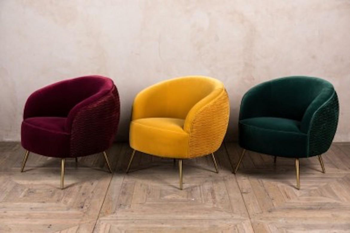 A fine Sorrento velvet occasional tub chairs, 20th century.

These ‘Sorrento’ velvet occasional tub chairs are a luxurious addition to our range.

The tub chairs are available in pine green, wine red, and golden honey. They are upholstered in