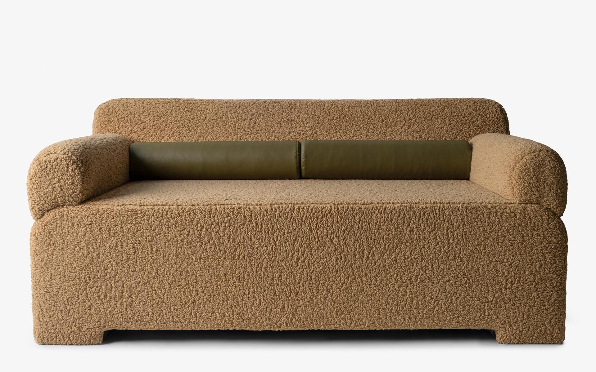 Sosa Zweisitzer Brown Teddy Sofa (Moderne) im Angebot