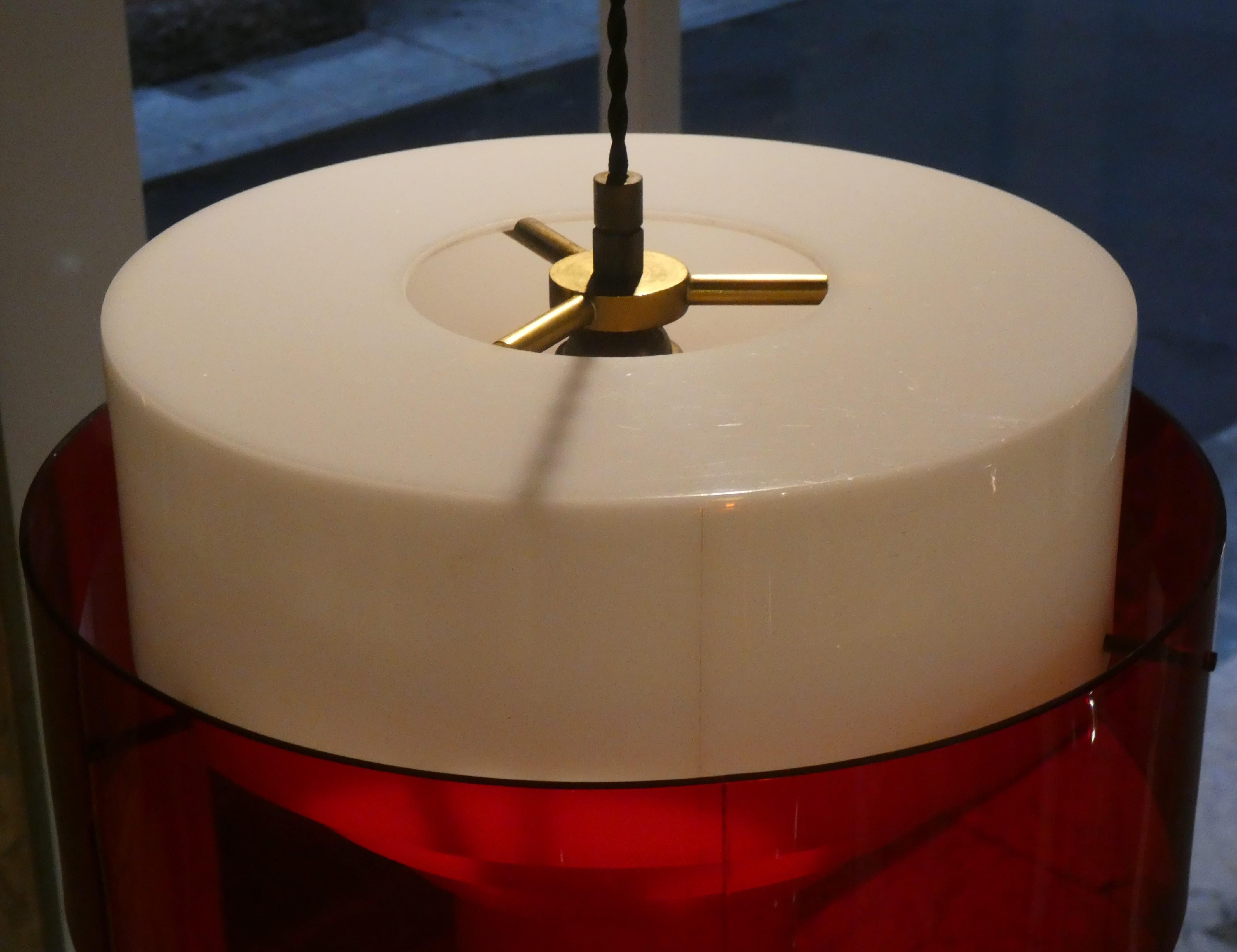 Mid-20th Century Mid-Century suspension lamp in methacrylate and brass, Stilnovo For Sale