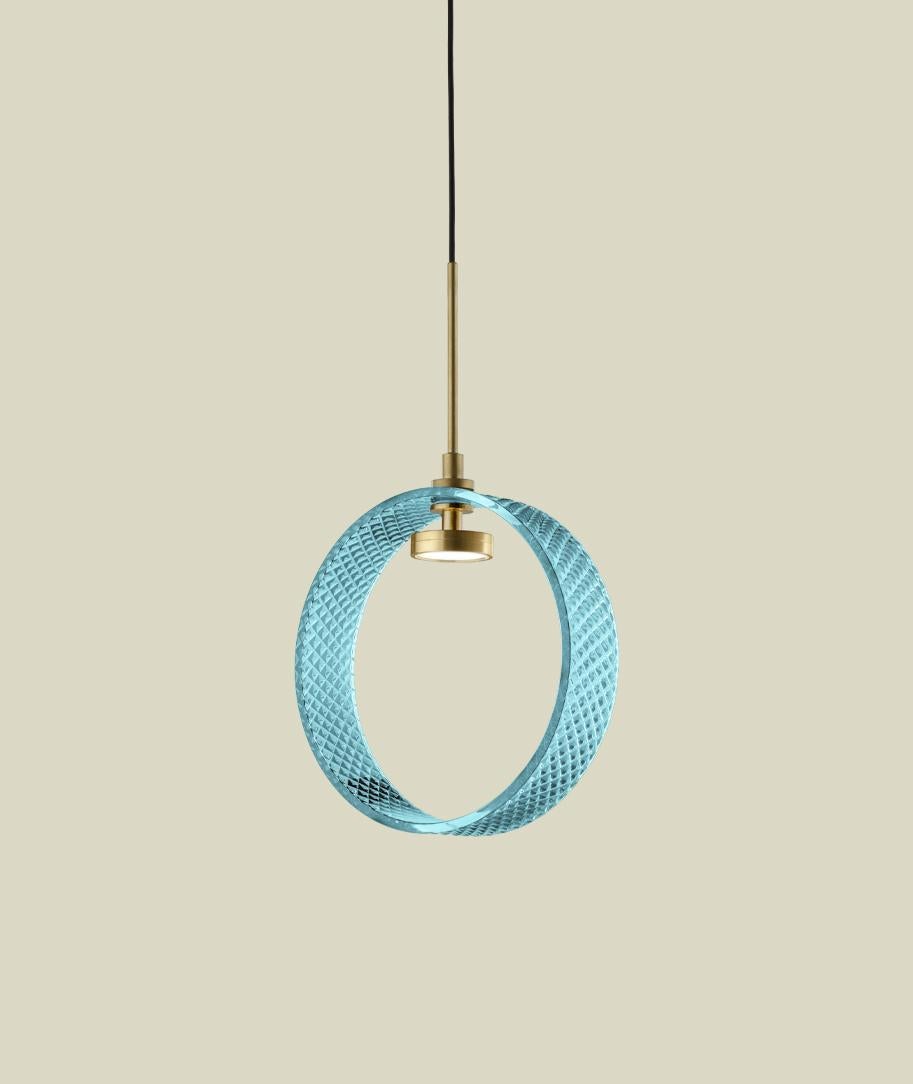 Lampada a sospensione Sospeso S1 di Euroluce Lampadari
Dimensioni: D 5 x L 20 x H 34 cm.
Materiali: Metallo e vetro.

Disponibile in diversi colori. I prezzi possono variare. Tutte le nostre lampade possono essere cablate a seconda del Paese. Se