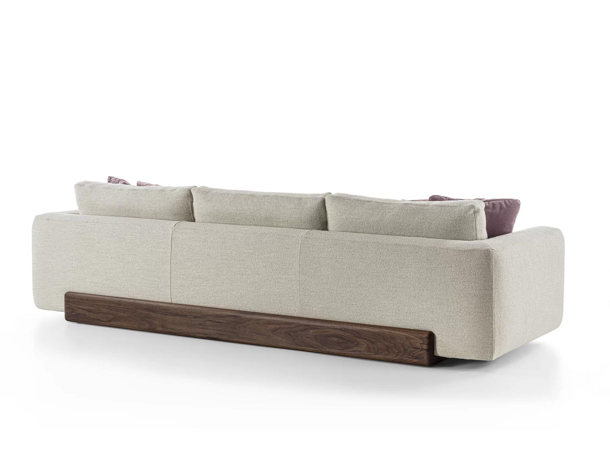 Sospiro Sofa, Designed by Claudio Bellini, Made in Italy  In New Condition For Sale In Beverly Hills, CA