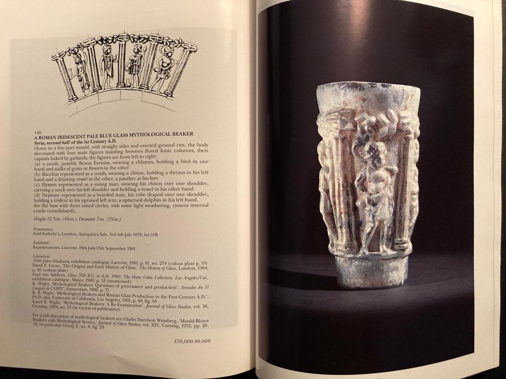 Sotheby's Antiquities Catalog Benzina Kollektion antiker Glaswaren Juli 1994 im Angebot 3