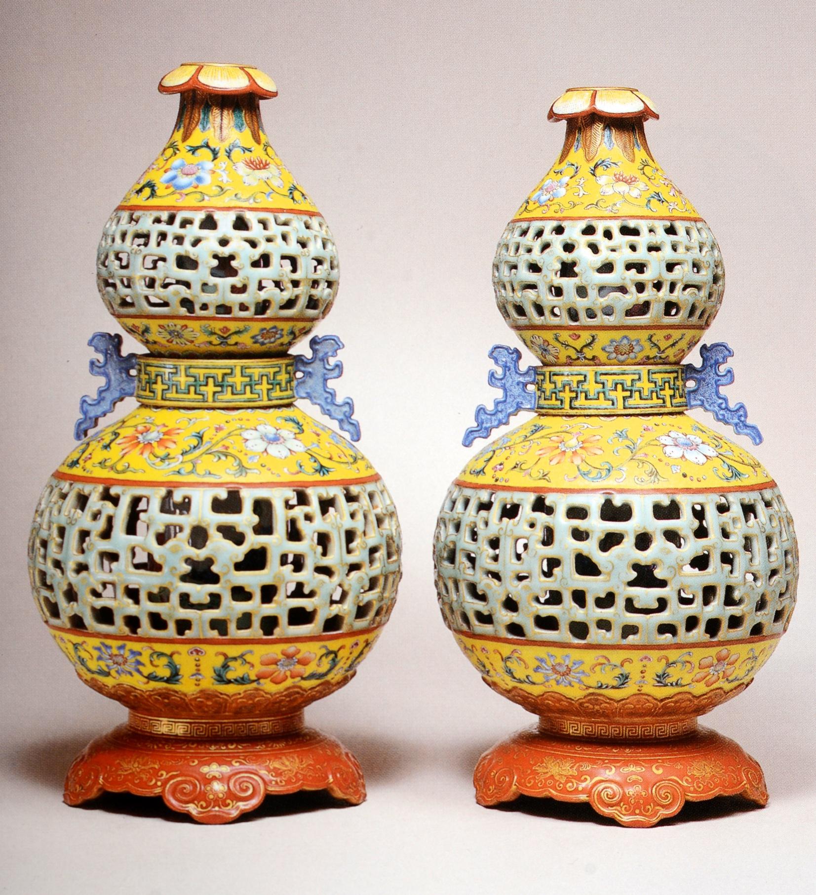 Sotheby's Important Chinese Ceramics from the J. M. Hu Family Collection, 1985 For Sale 1