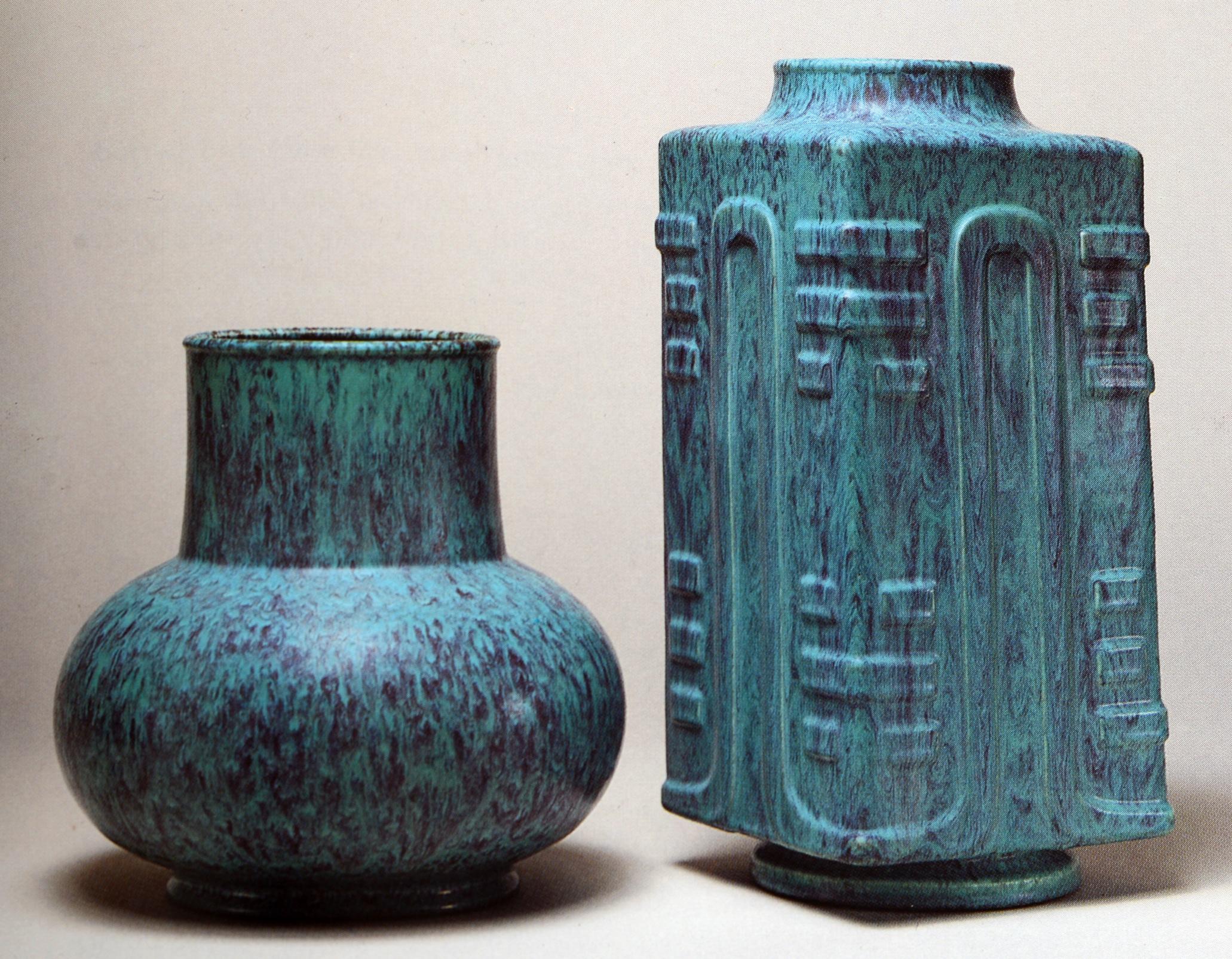 American Sotheby's Important Chinese Ceramics from the J. M. Hu Family Collection, 1985 For Sale