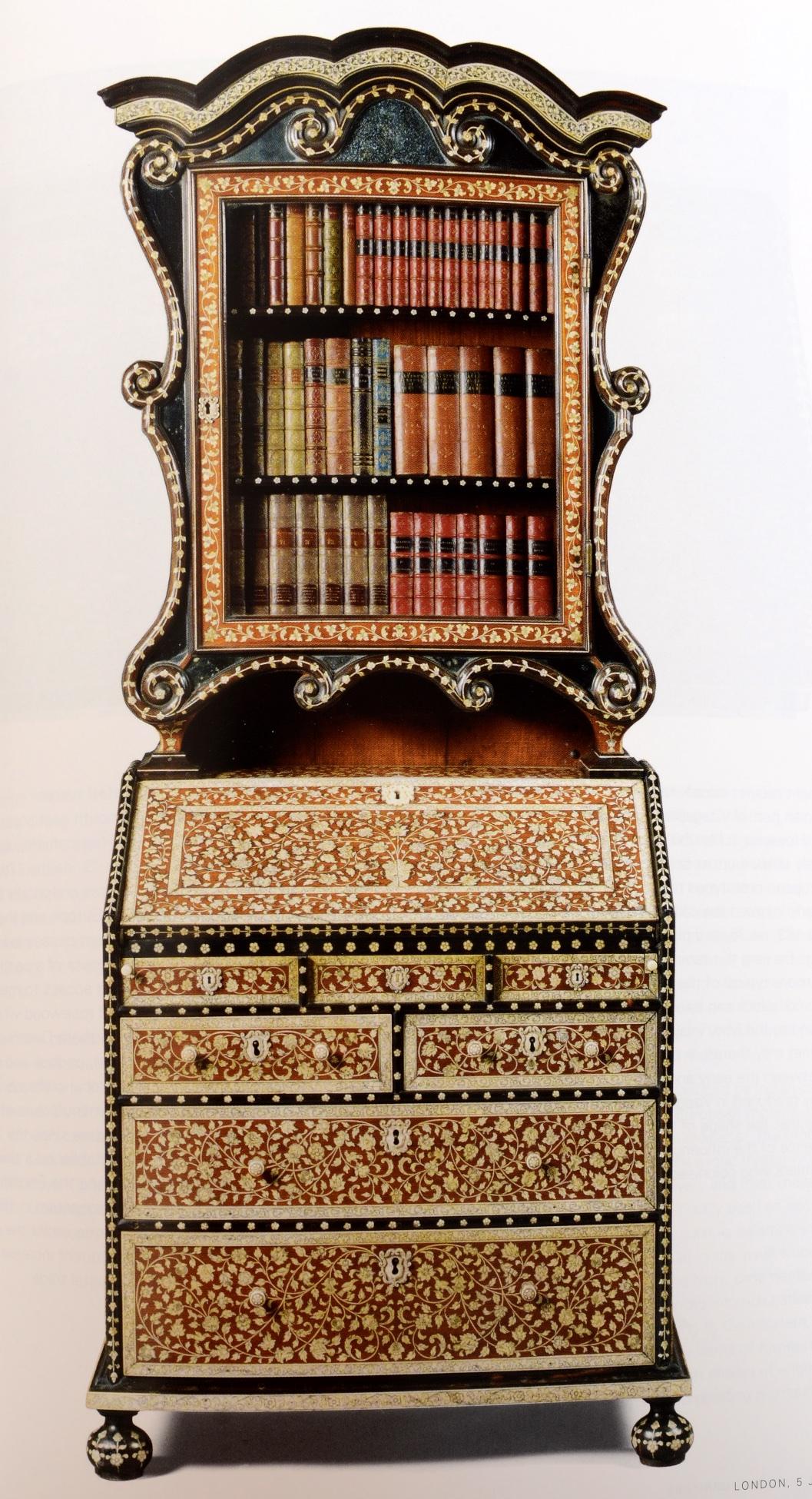 Important meuble anglais Sotheby's, dont la collection Horlick en vente 9