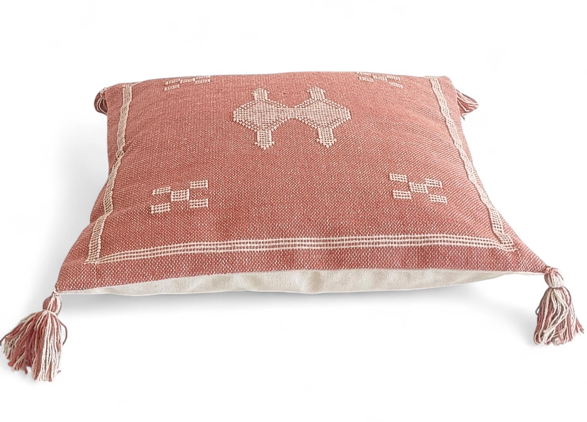 Coussin en lin marocain tissé à la main rose et crème de style Sotogrande en vente 3
