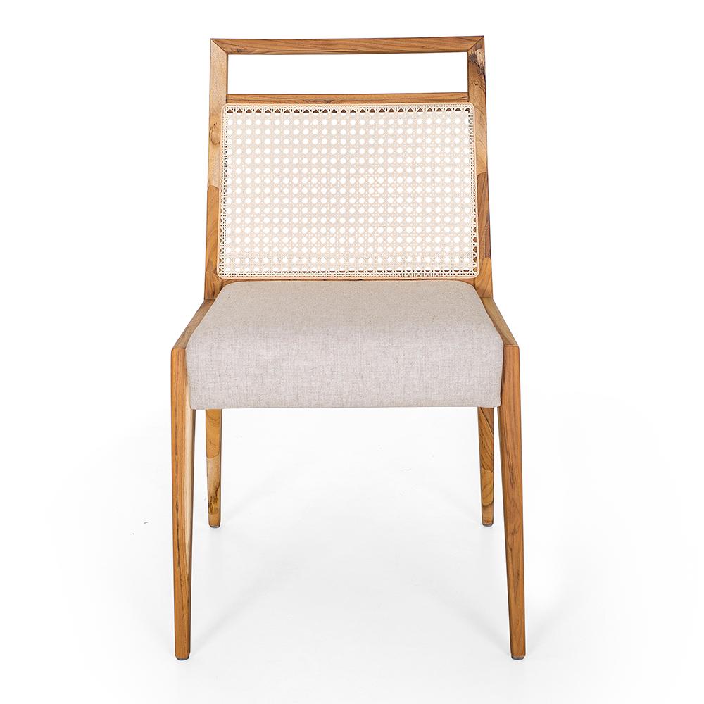 Putting a lot of effort our amazing Uultis team has created the Sotto dining chair, thinking of every possible detail like the cane back that just blends perfectly with the teak wood finish and the light beige fabric. This pair of chairs are