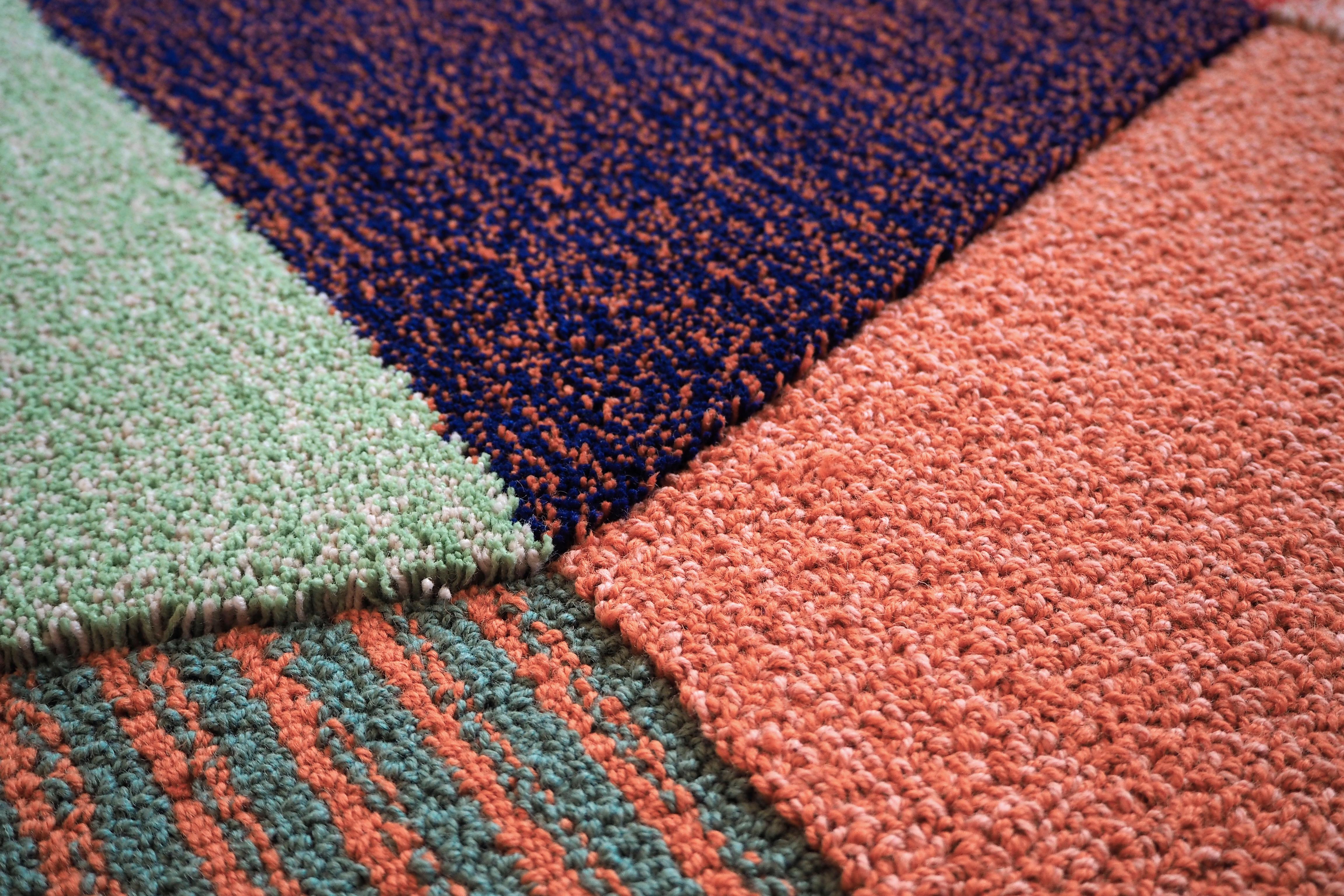 Sottovolto-Teppich in Rot von Seraina Lareida für Portego (Moderne) im Angebot