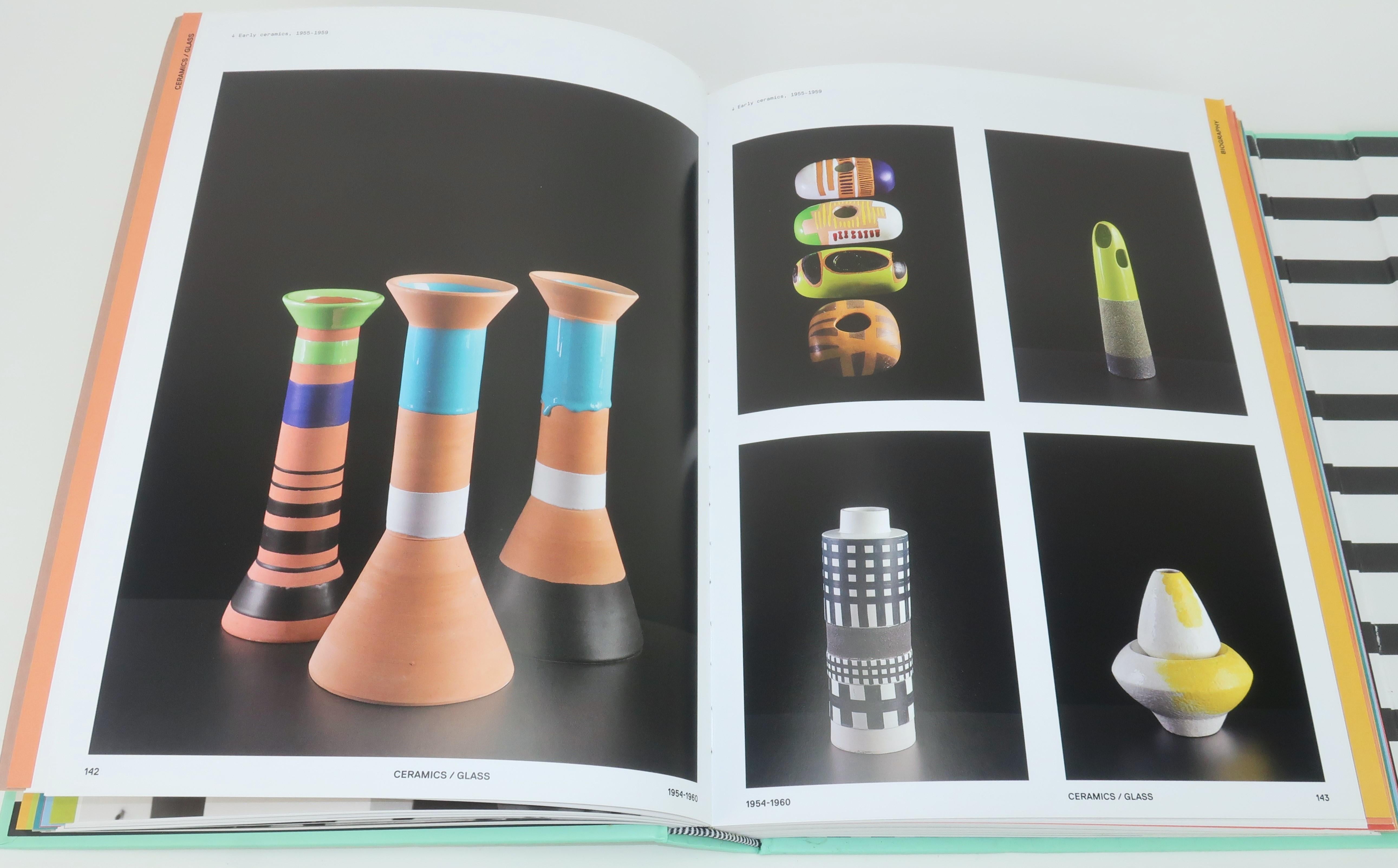 Livre de table Sottsasss présentant le design de Memphis, Phaidon, 2014 en vente 3