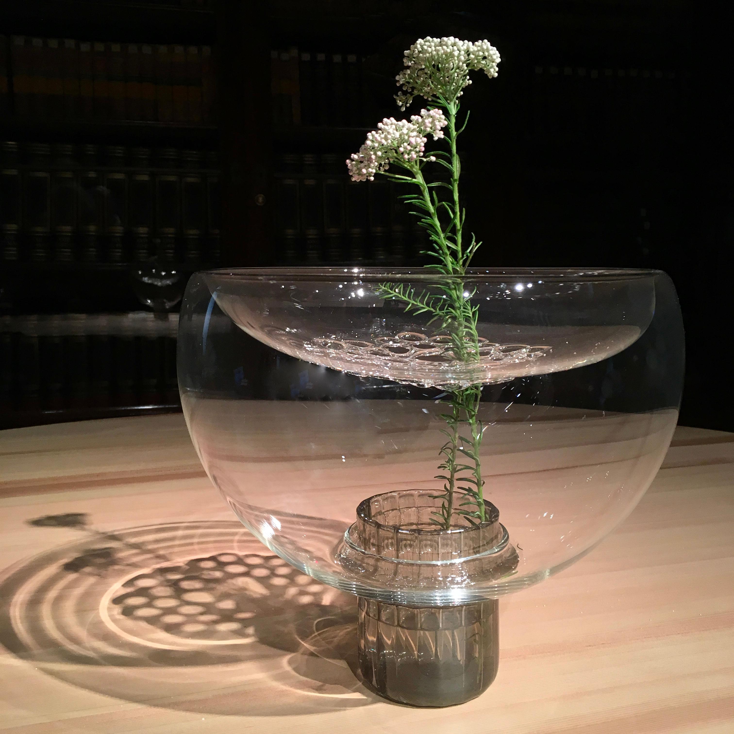 Italian Soufflè, Blown Glass Vase, Ikebana for Beginners For Sale