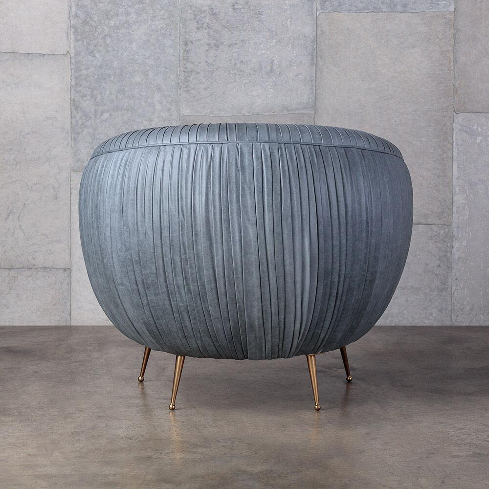 Americano Sedia Souffle in pelle grigio acciaio increspata di Kelly Wearstler in vendita
