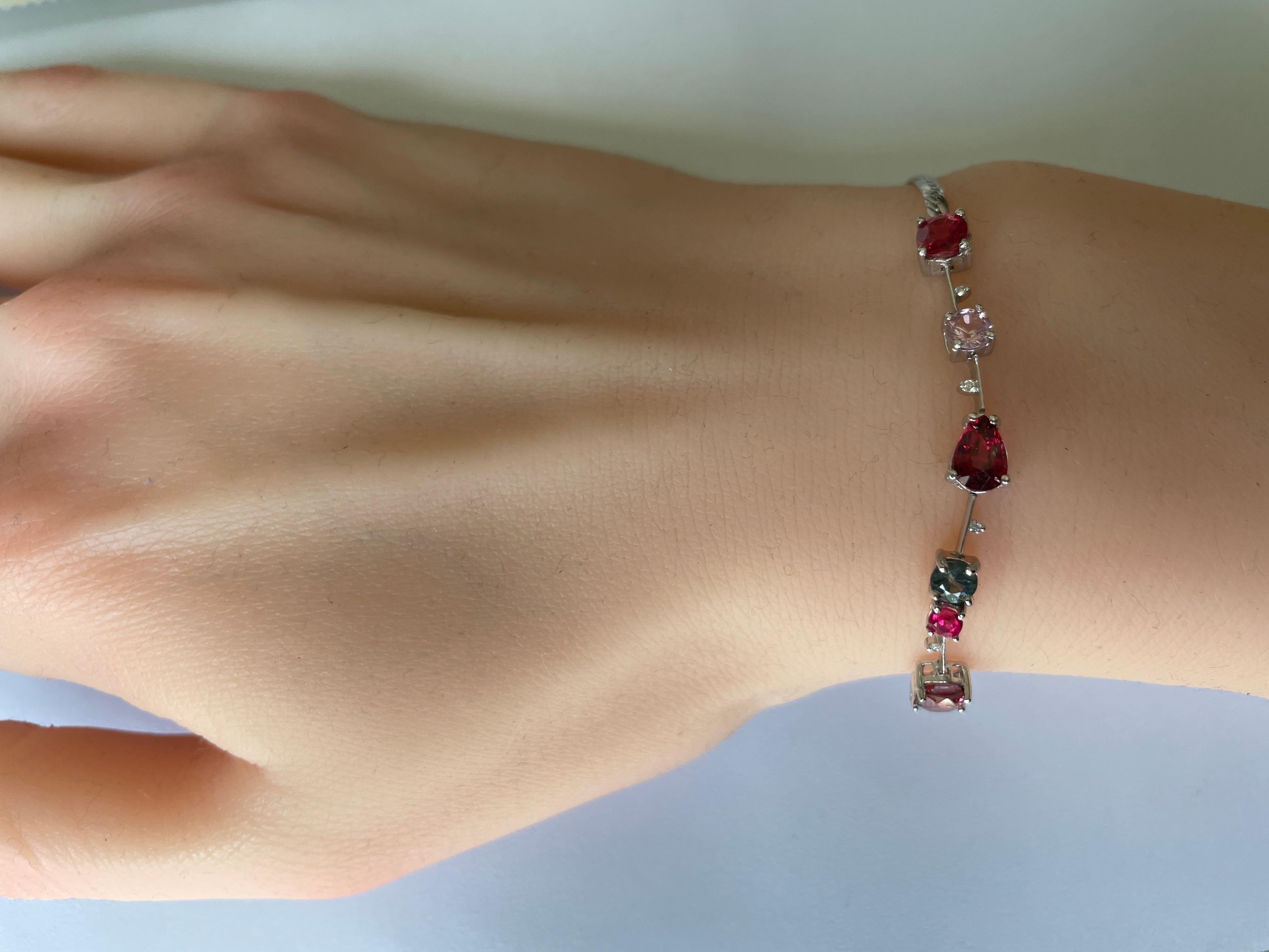 Women's Sought after color Spinels and diamonds Bracelet in 18k white gold For Sale