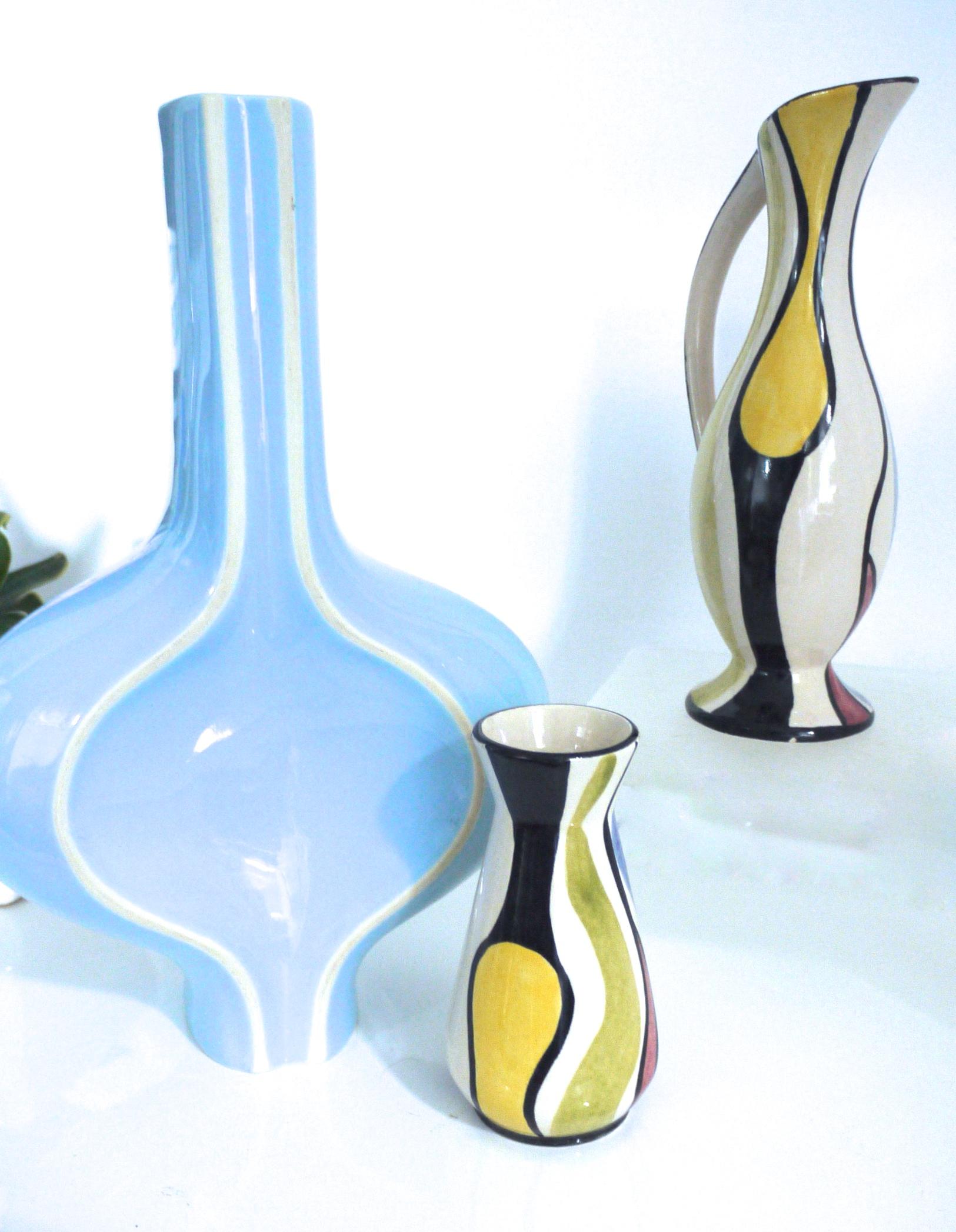 Italian Sought after, Space Age China Swallow Vase by Scabetti Dominic Bromley, 2002 UK For Sale