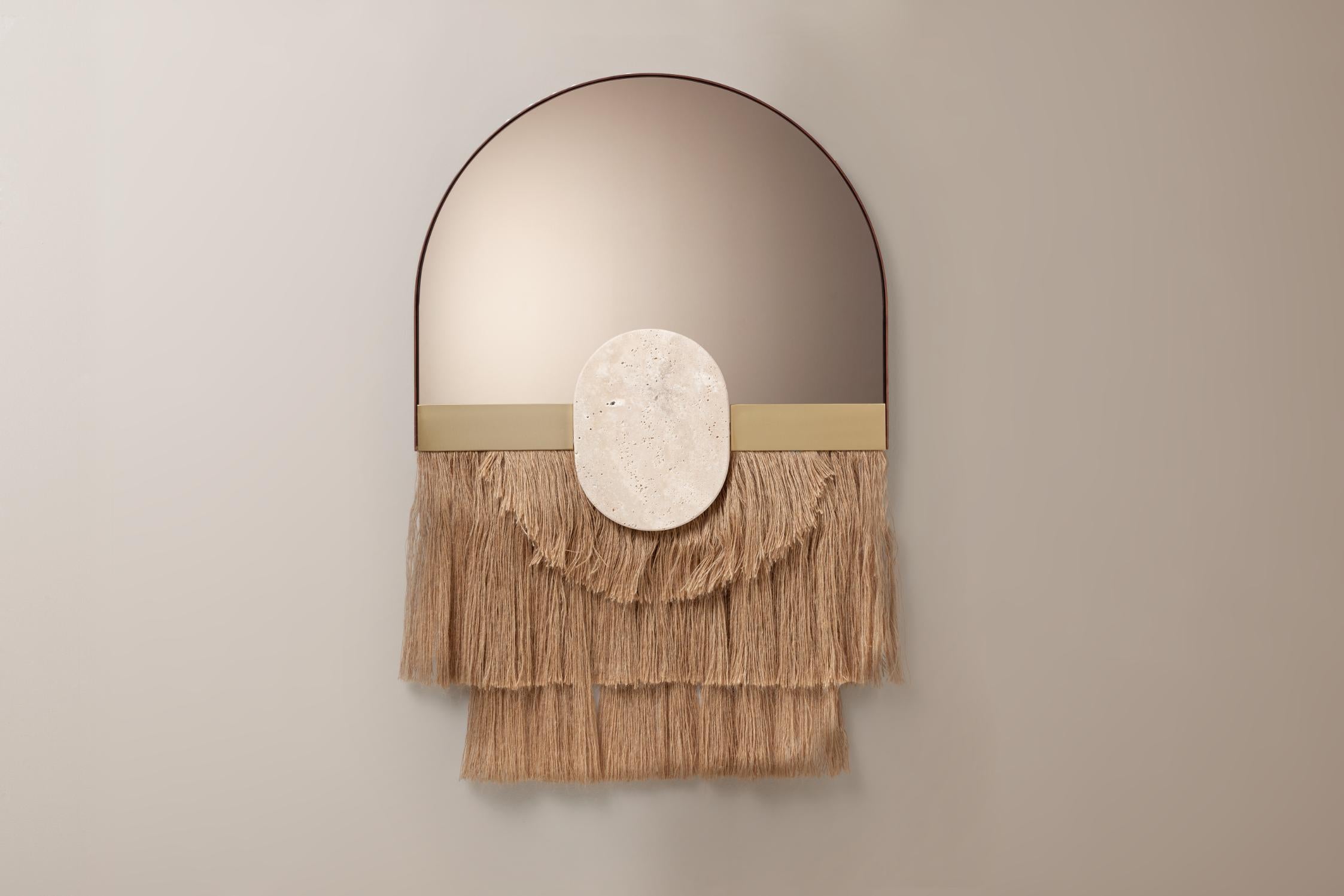 Soul ecru Llinen mirror by Dooq.
Dimensions: ø 30 x H 40 cm
Materials: Glass, marble.

Created by the perfect combination of color, energy and shape, Souk mirrors reflect the influences of overwhelming and visually fascinating Souk markets in