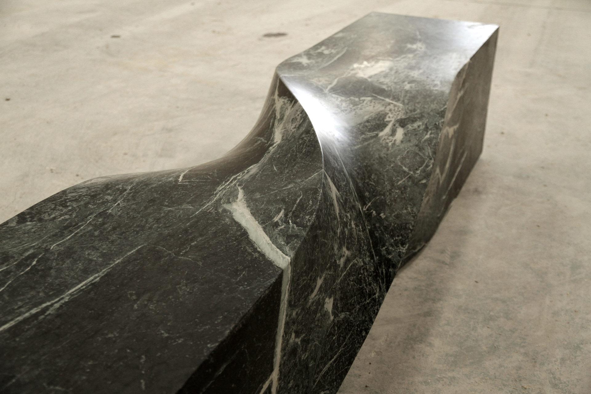 Soul Sculpture Marble Bench Large by Veronica Mar In New Condition For Sale In Geneve, CH