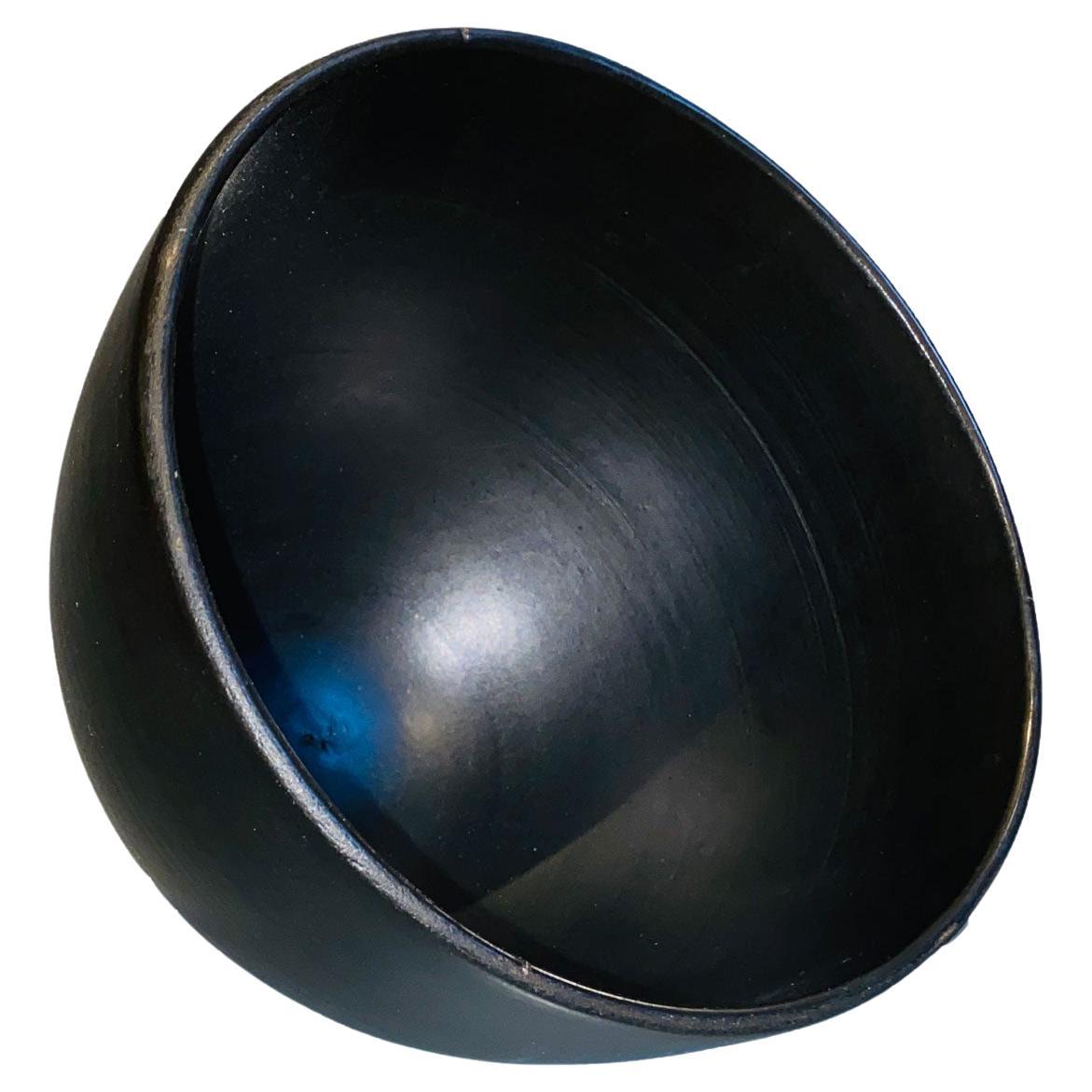 Sound basin tumbler attributed to the Ruelland For Sale