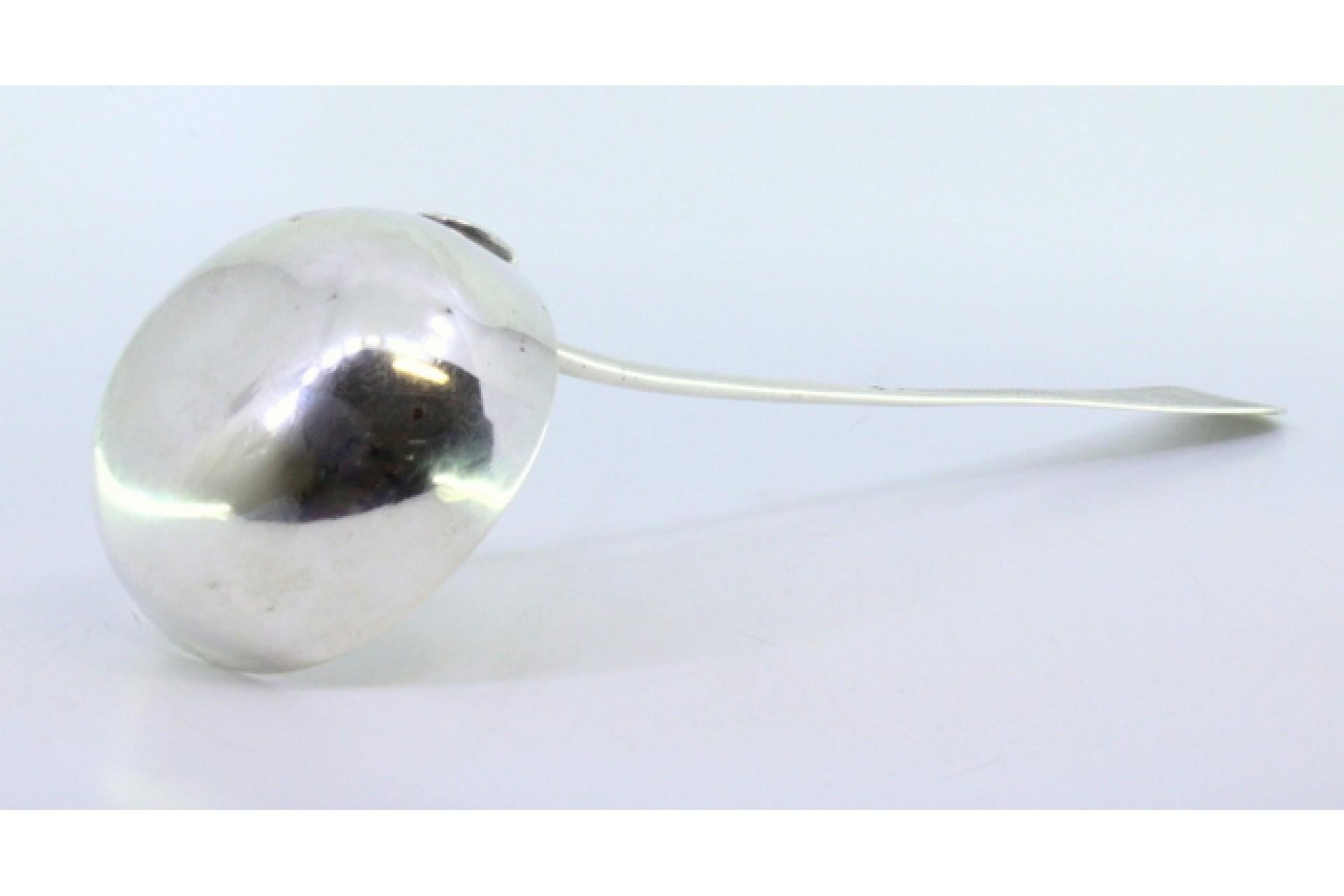 Soup ladle in guilloche silver on the handle to be dispatched w/ a monogram card In Good Condition For Sale In Porto, PT