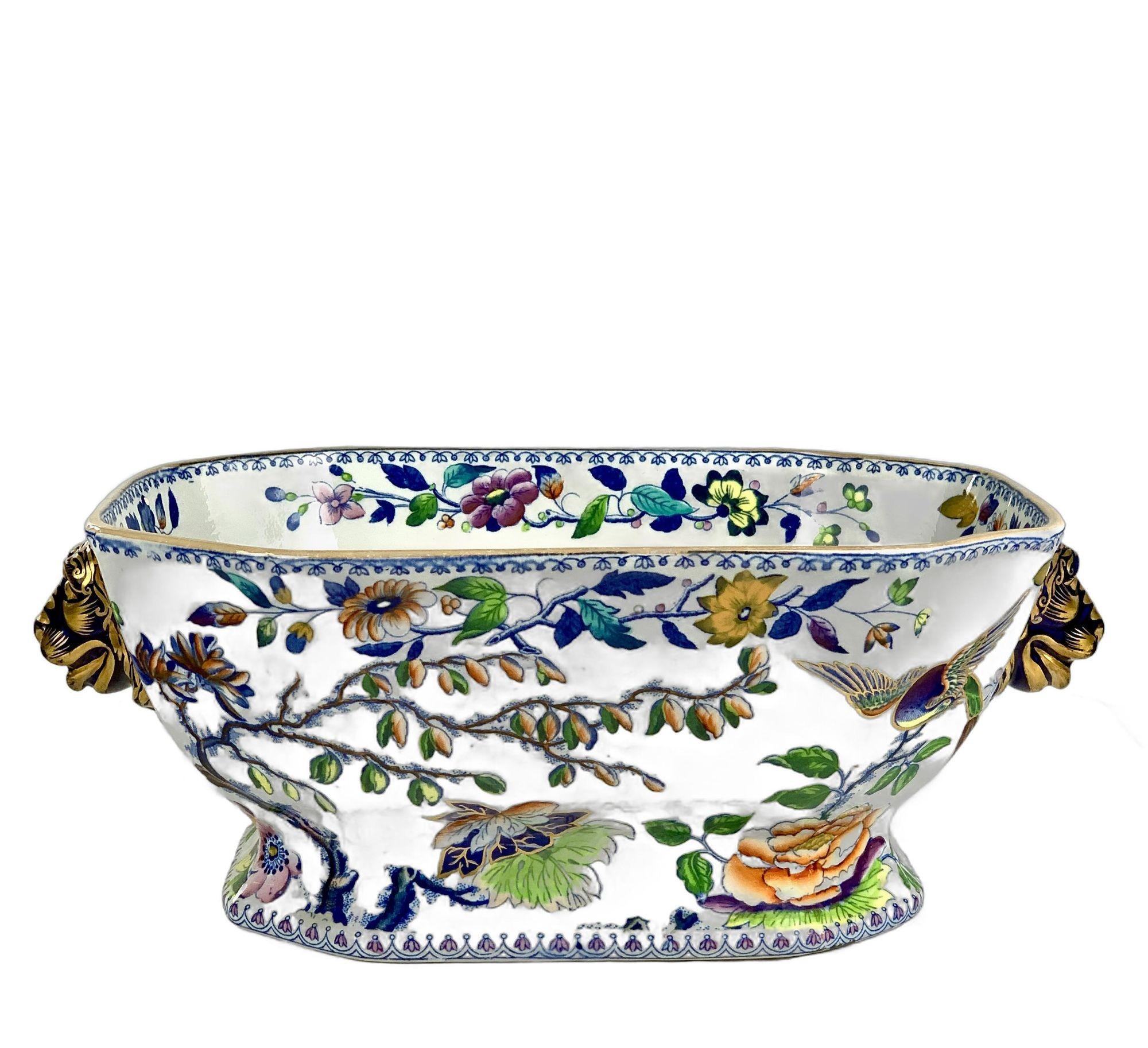 English Large Soup Tureen in Flying Bird Pattern England Circa 1840 For Sale