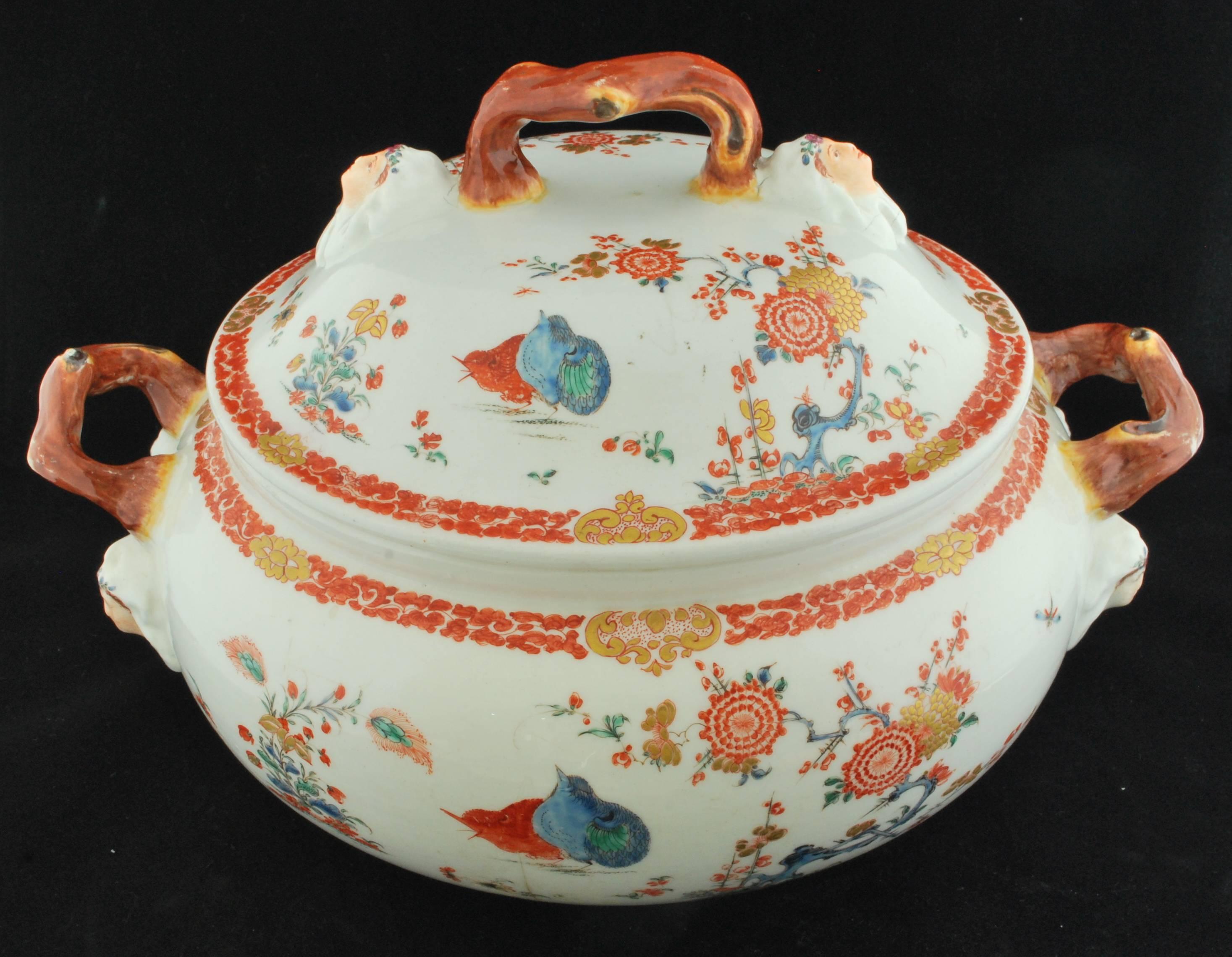 Turned Soup Tureen, Kakiemon Decoration, Bow Porcelain Factory, circa 1755 For Sale