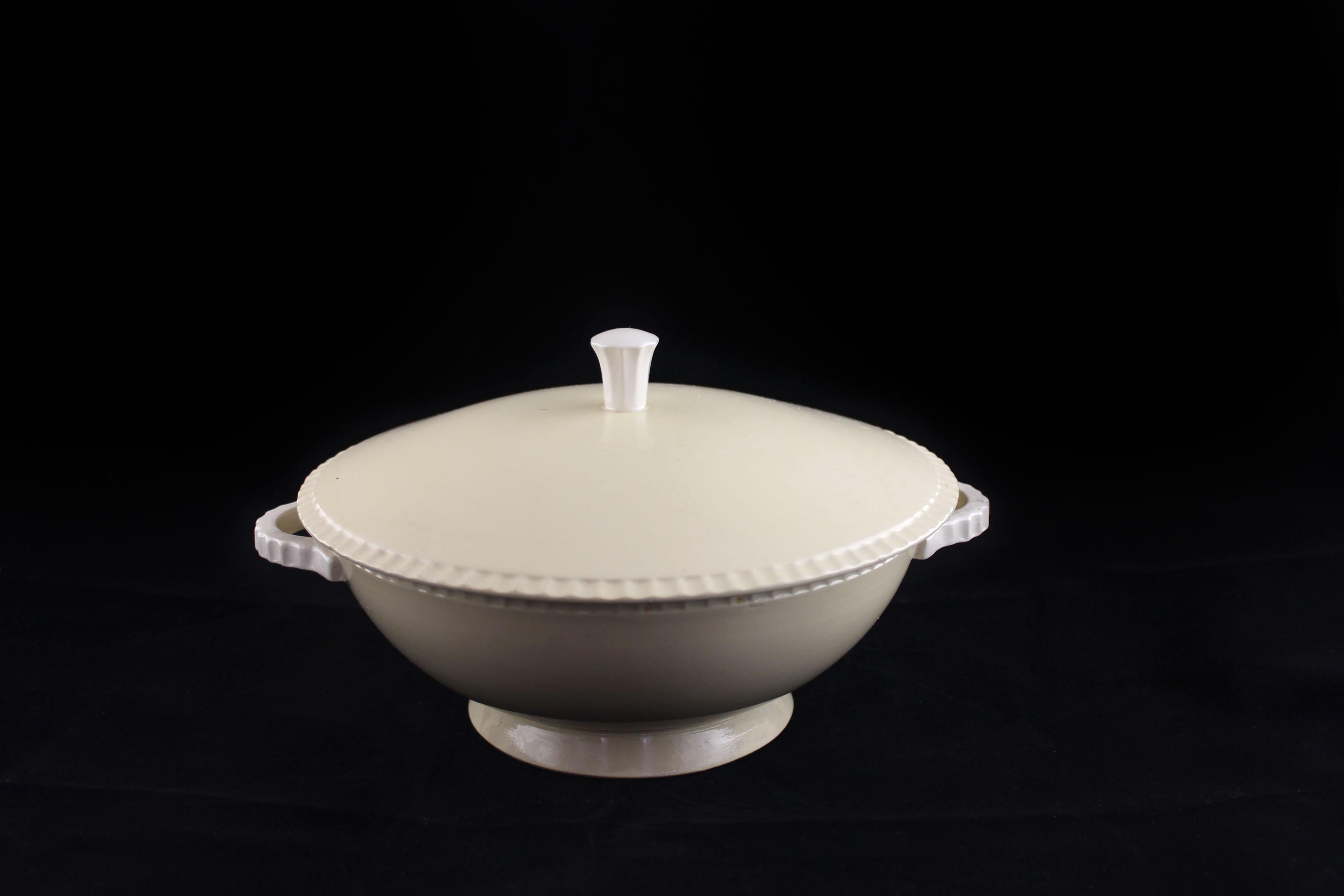 Belgian Soup Tureens from Boch Frères, La Louviere, 1920s, Set of 2 For Sale