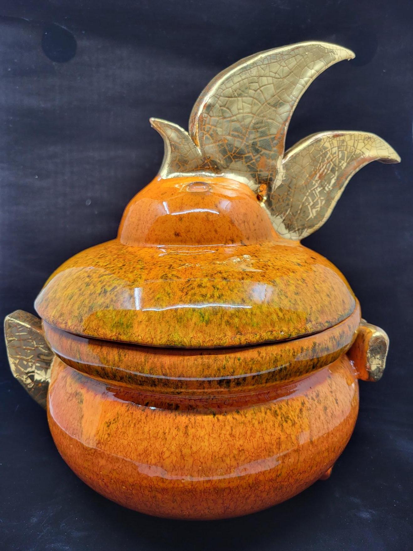 Enameled Soupière zoomorphe Gérard Crociani  en céramique et or Francaise French Riviera For Sale