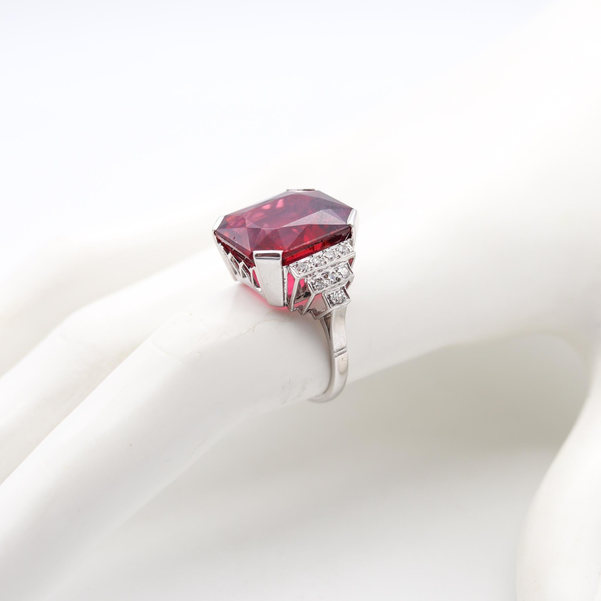 Souteyrand Paris 1920 Art Deco Ring Platin mit 15,04 Karat Rubellit & Diamanten 4
