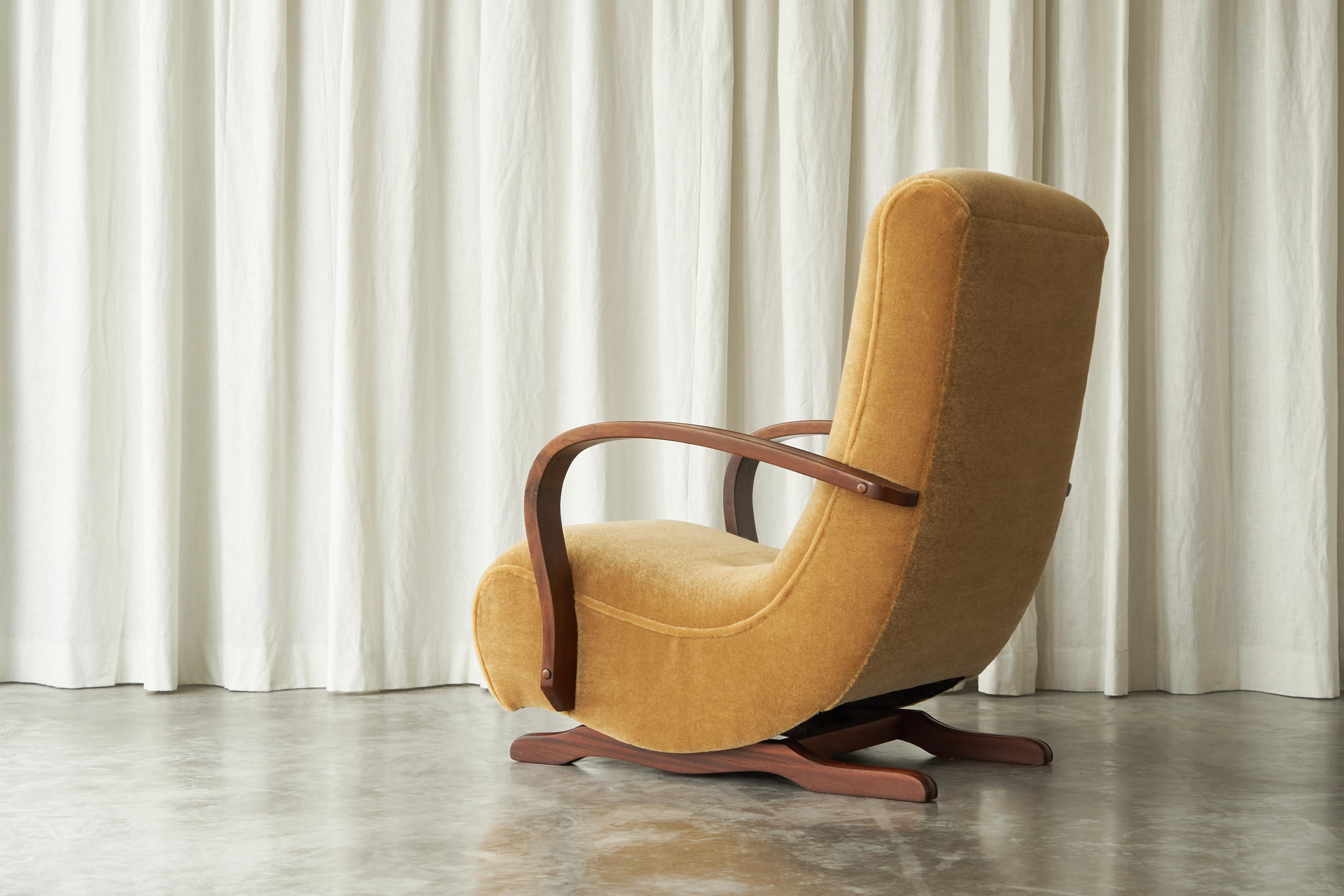 Hand-Crafted South African Cabinetmaker Rocking Lounge Chair in Mohair and Solid Wood 1930s