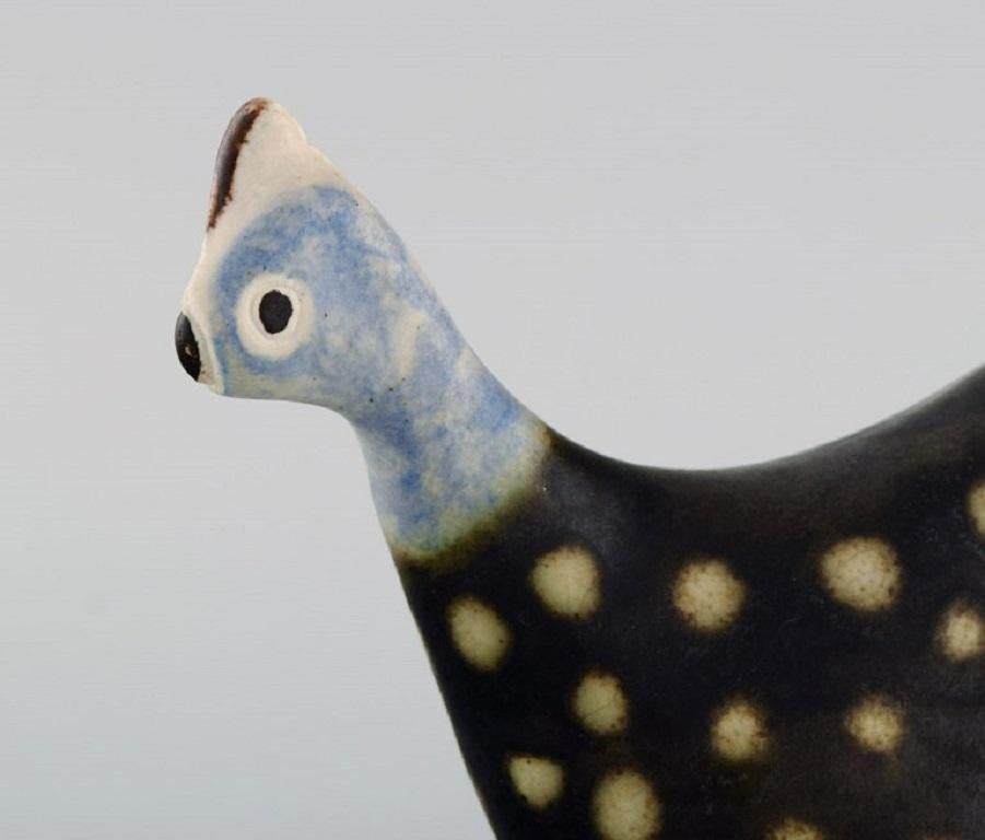 South African studio ceramist. Unique bird in hand-painted glazed ceramics. Late 20th century.
Measures: 19.5 x 12.5 cm.
In excellent condition.