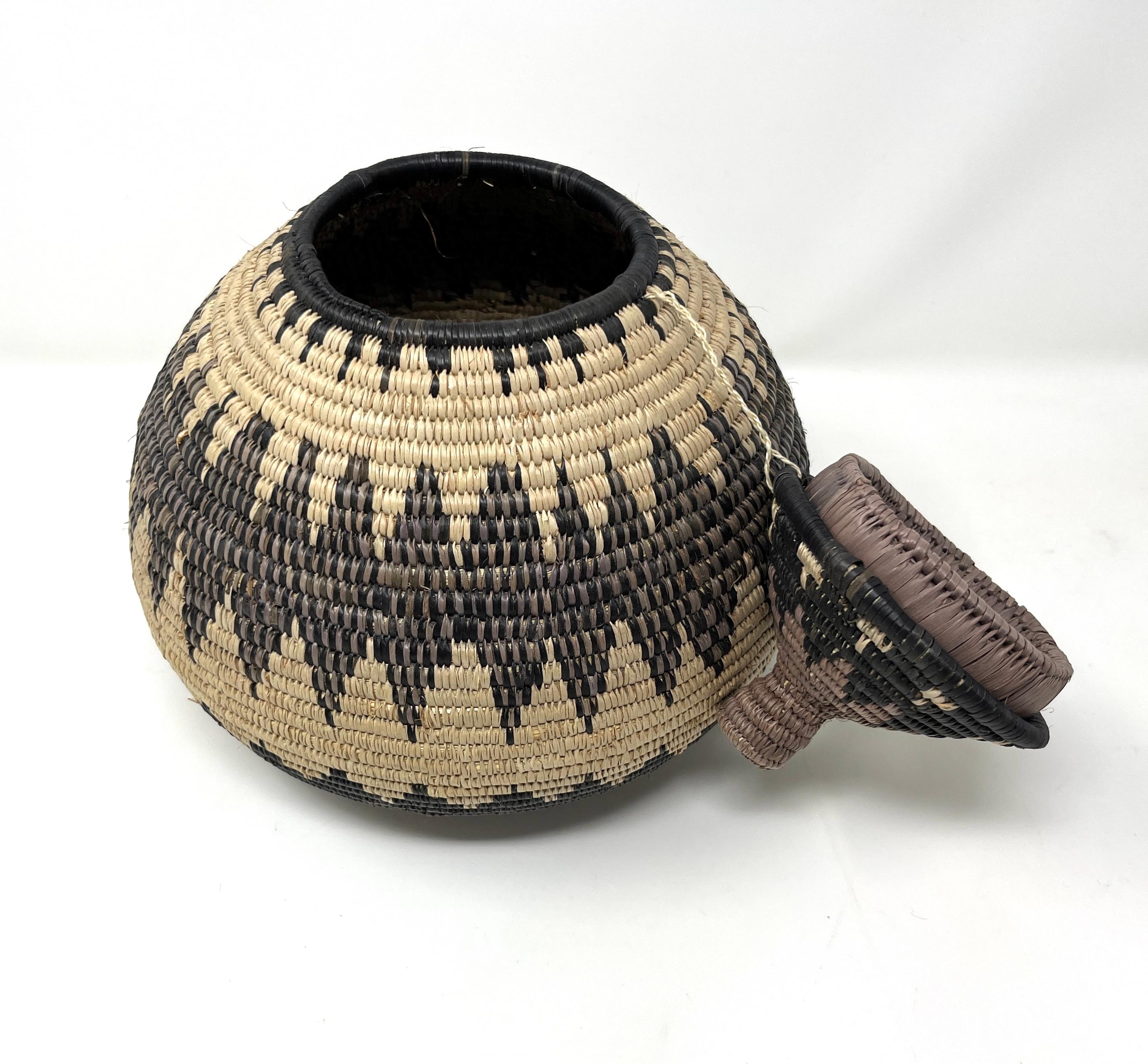 Hand-Knotted South African Zulu Basket with Lid, Geometric Handmade Basketry For Sale