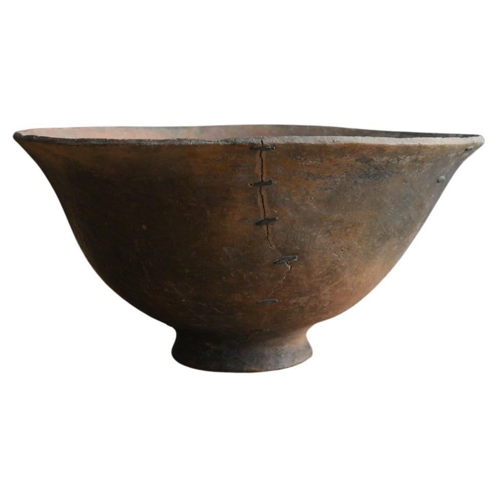 South American antique earthenware pots/simple vessels/Wabisabi earthenware For Sale