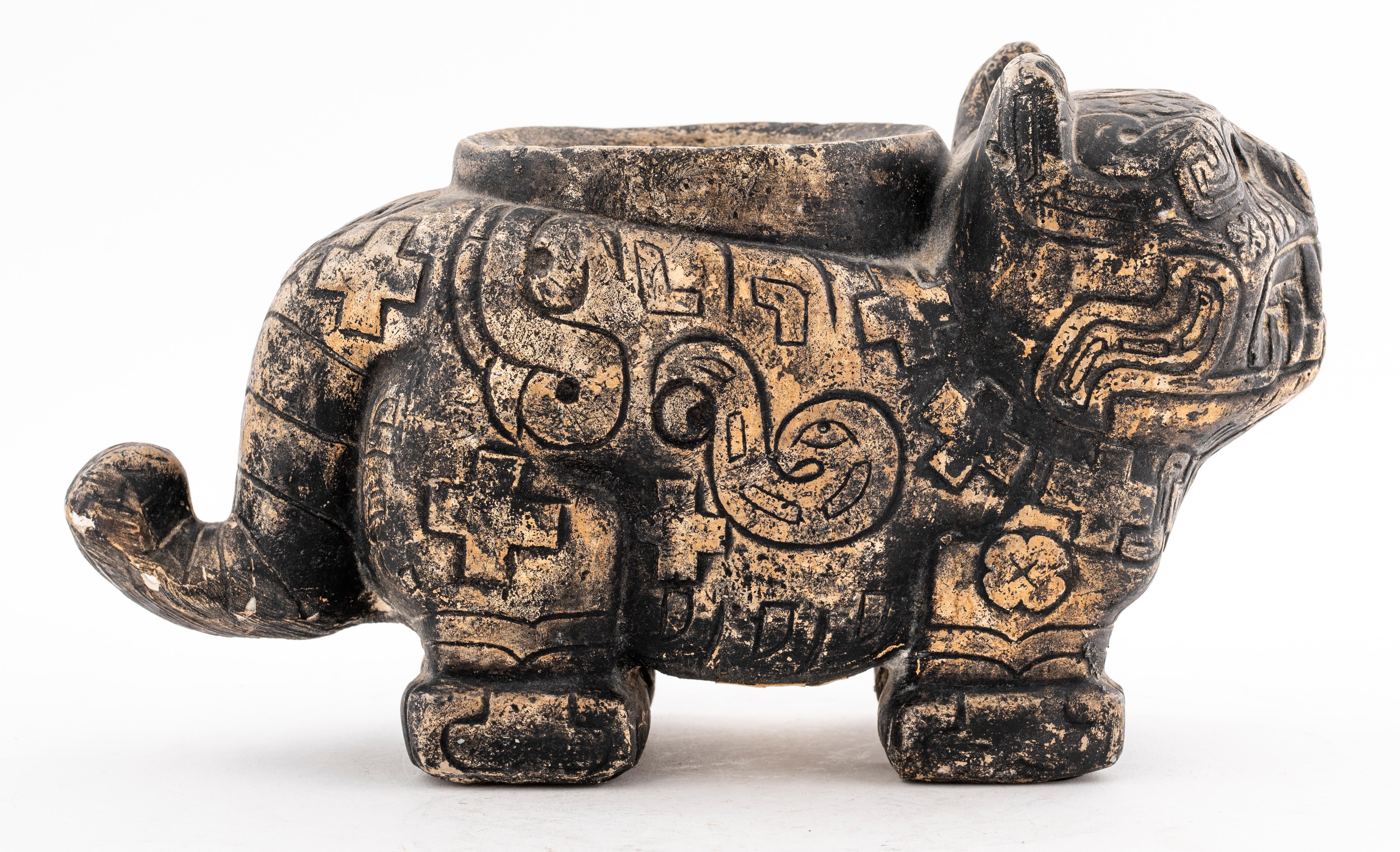 South American Jaguar Effigy Vessel Reproduction In Good Condition For Sale In New York, NY