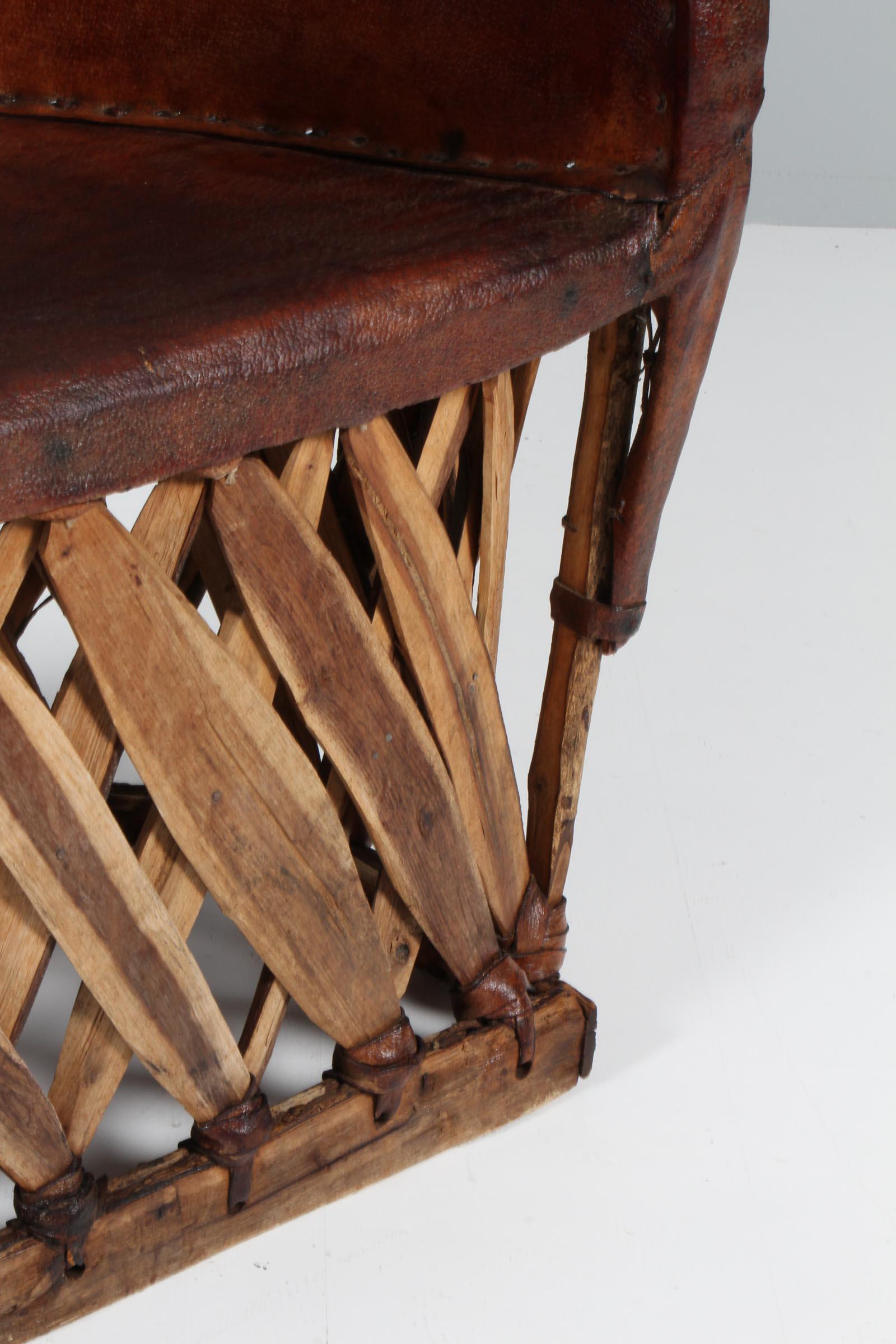 20ième siècle Chaise longue américaine en cuir et Wood Wood, 20e siècle en vente