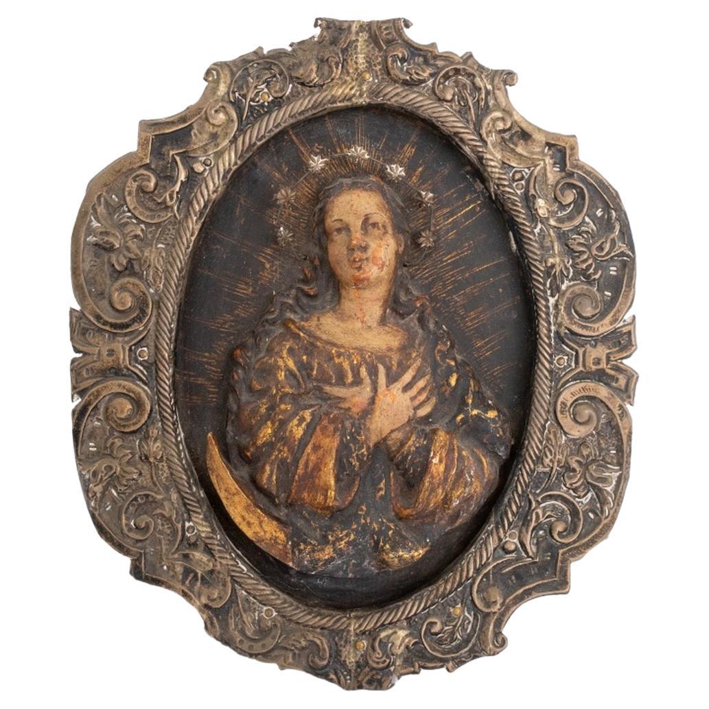 Scultura a rilievo scolpita della Madonna sudamericana