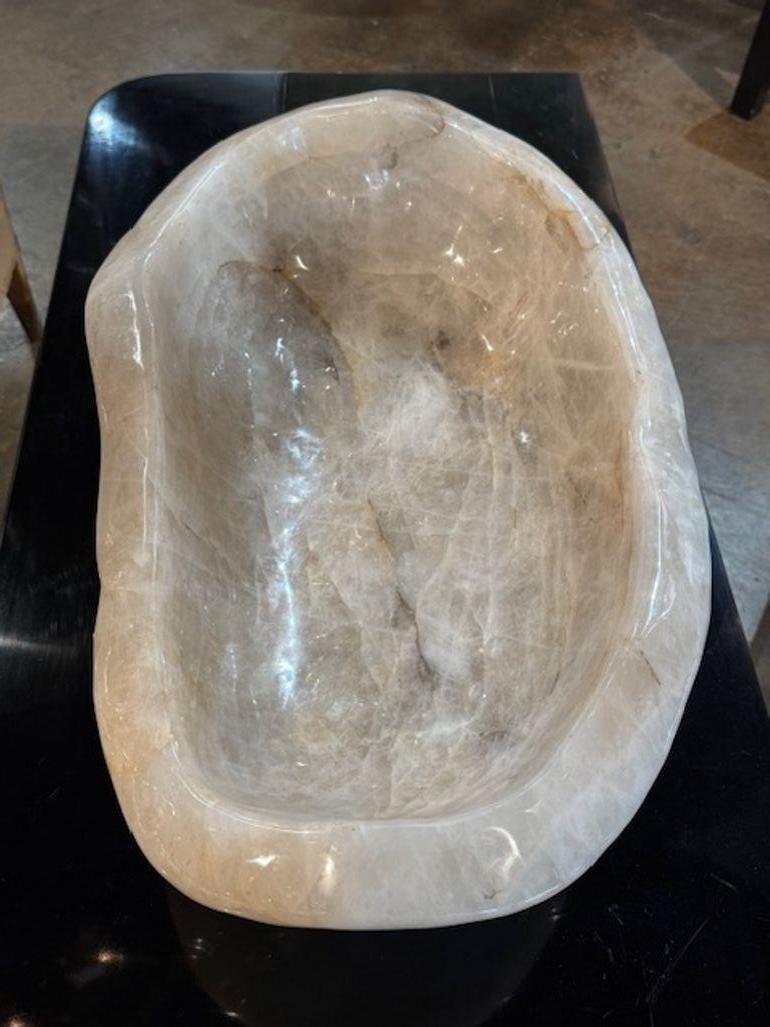 XXI secolo e contemporaneo Ciotola di cristallo di rocca sudamericana in vendita