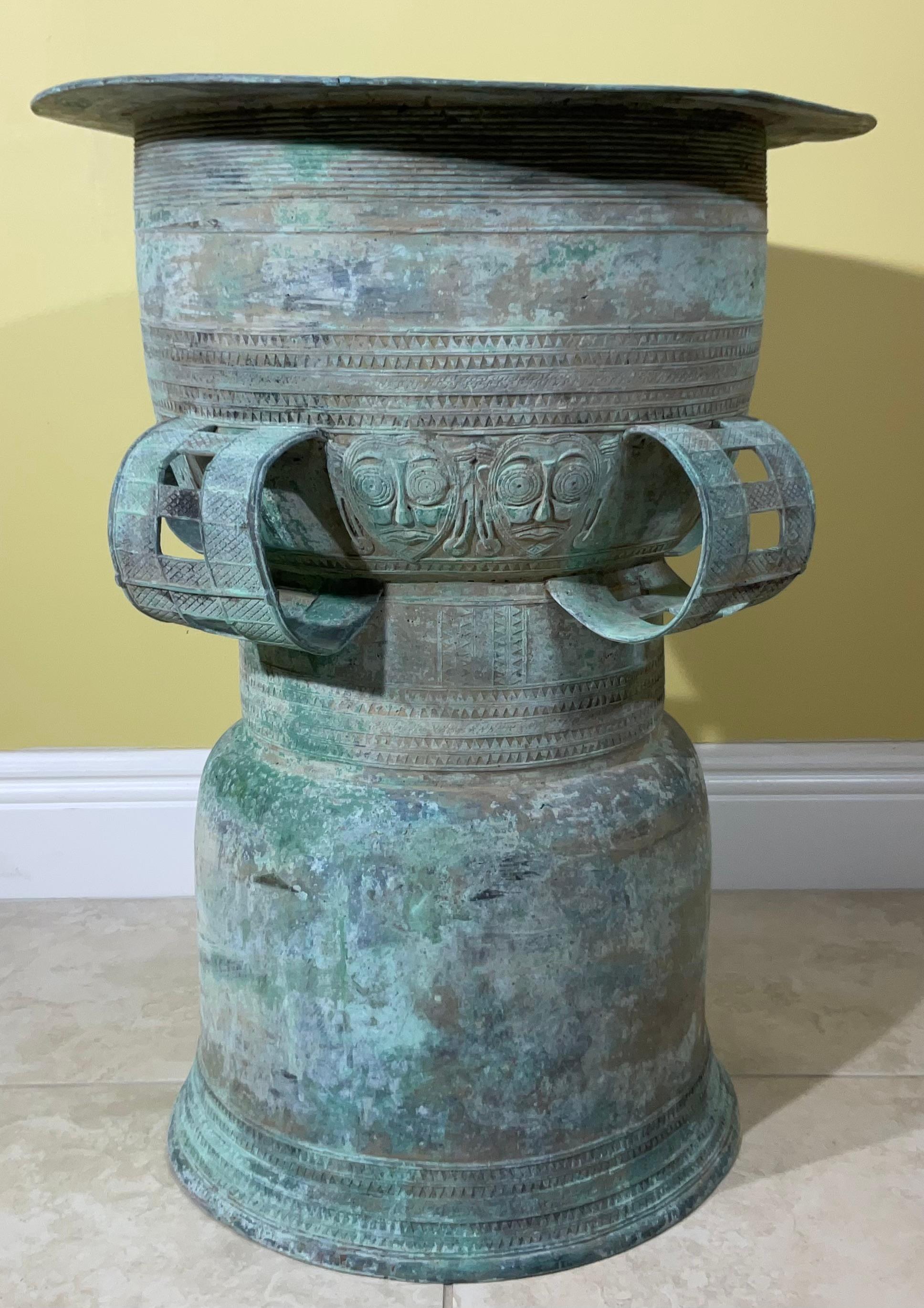 South Asian Bronze Rain Drum Garden Sit or Table In Good Condition For Sale In Delray Beach, FL