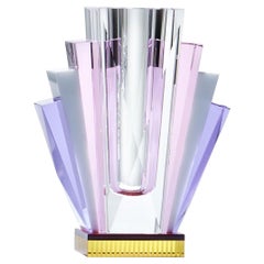South Beach Vase in Crystal, a Recurring 1920s Avant-Garde Architecture