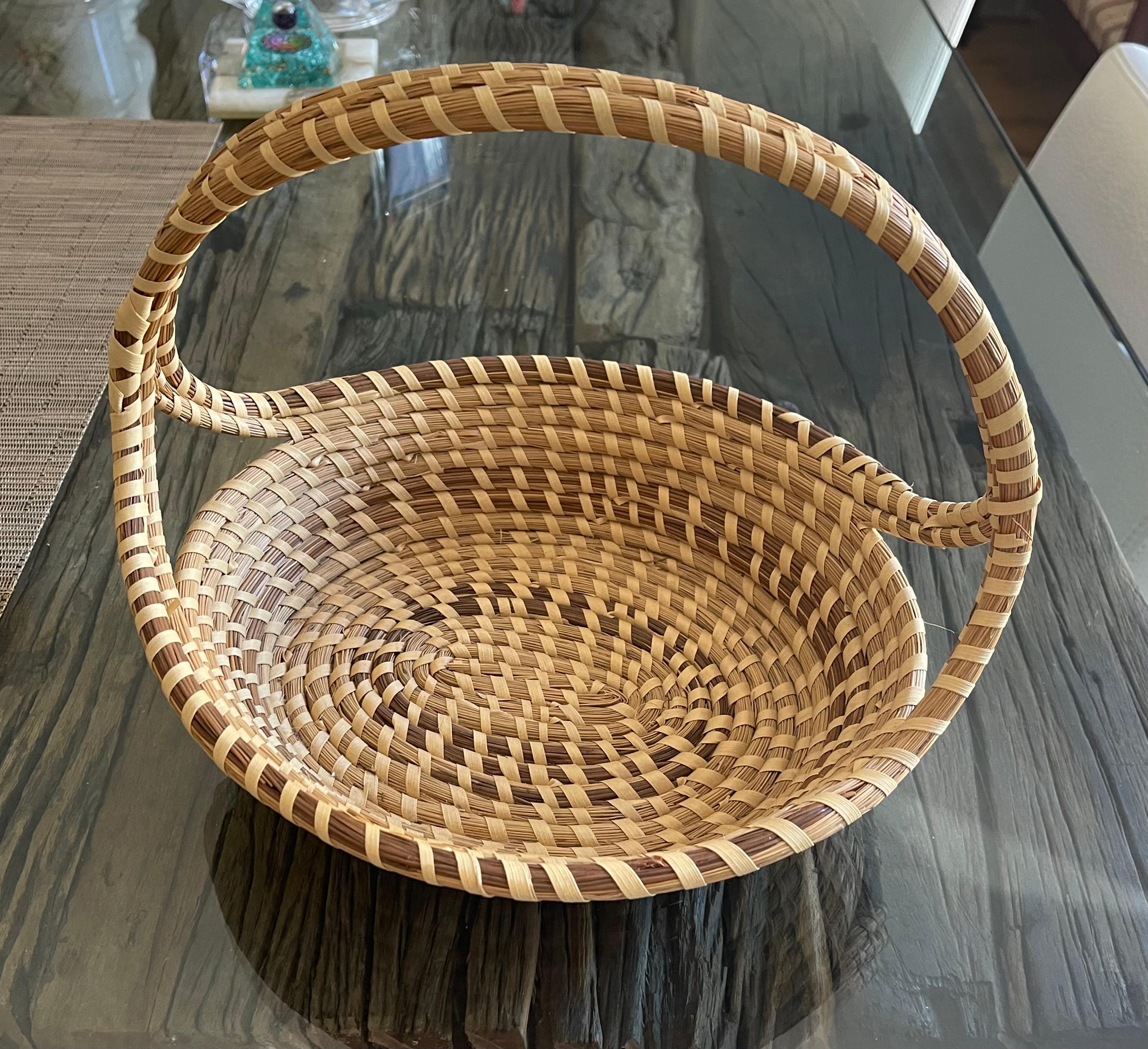 American vintage collectible handwoven South Carolina basket with handle.