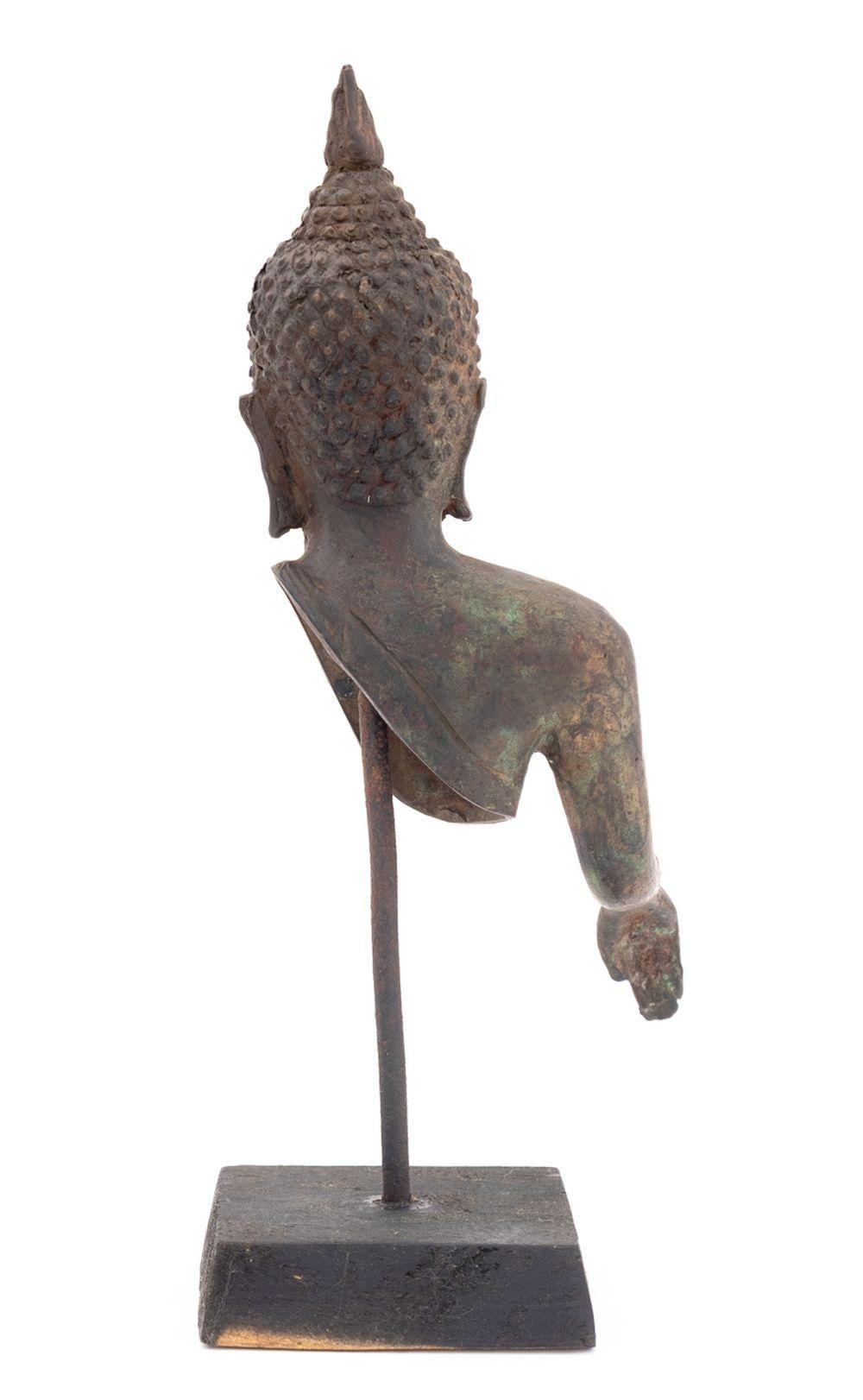 Figurines de Bouddha en laiton d'Asie du Sud-Est, 5 en vente 7