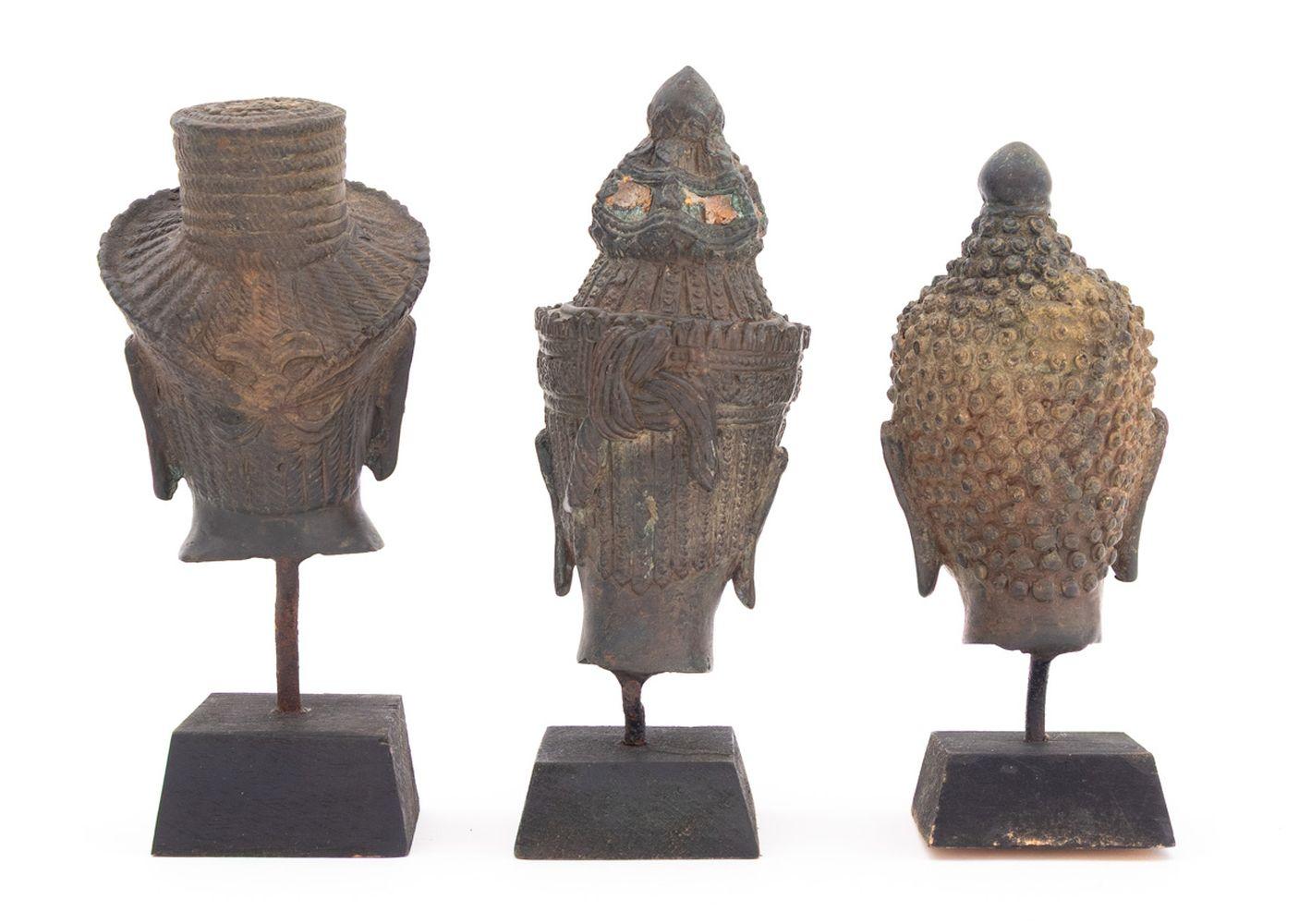 Figurines de Bouddha en laiton d'Asie du Sud-Est, 5 en vente 3